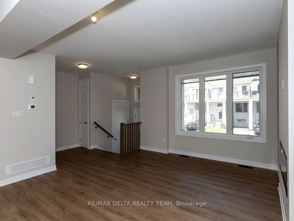 337 Catsfoot Walk S