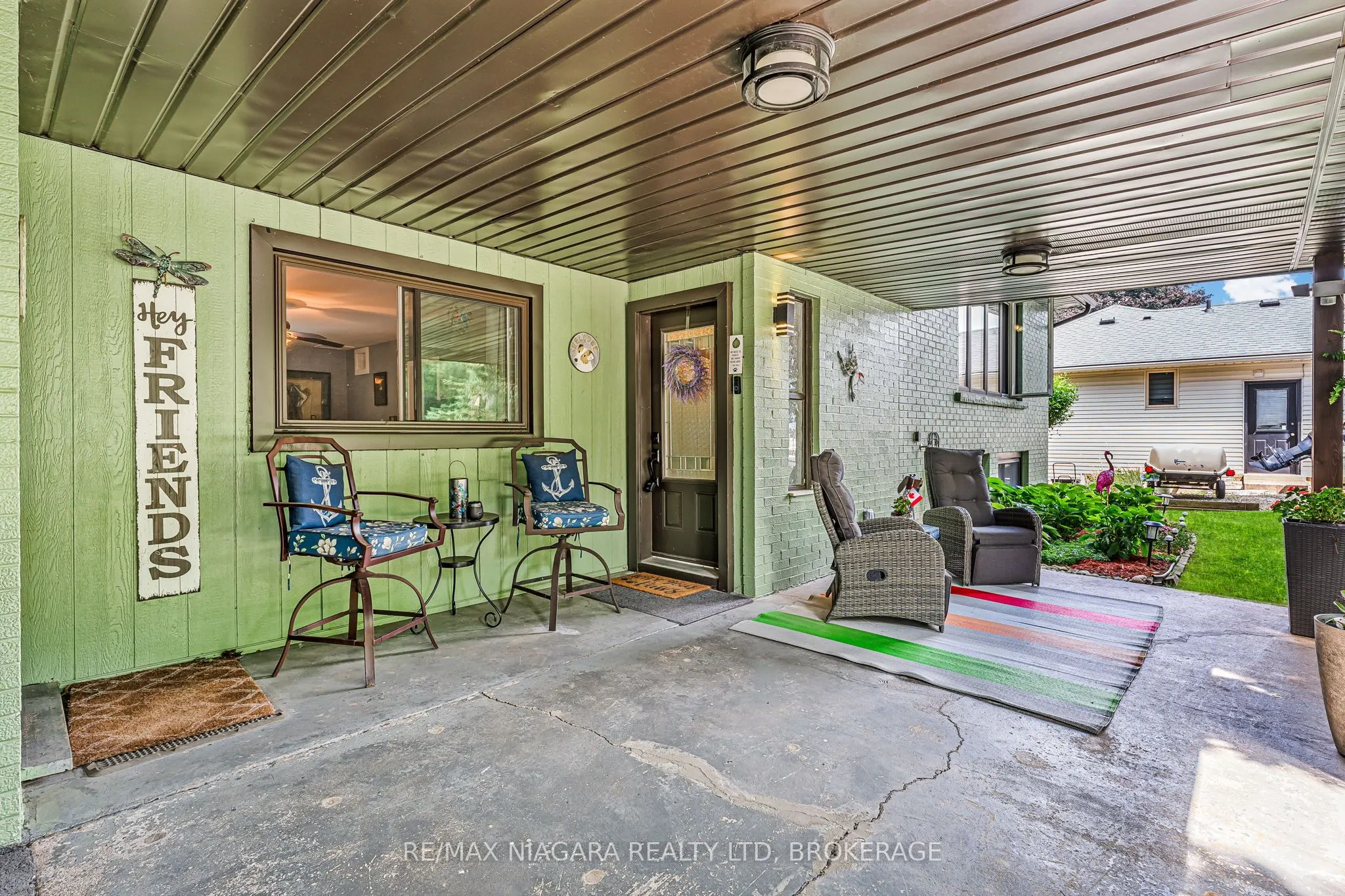 671 Ridge Road N
