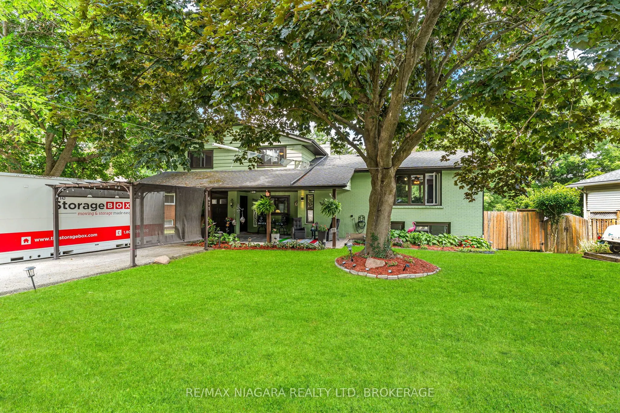 671 Ridge Road N
