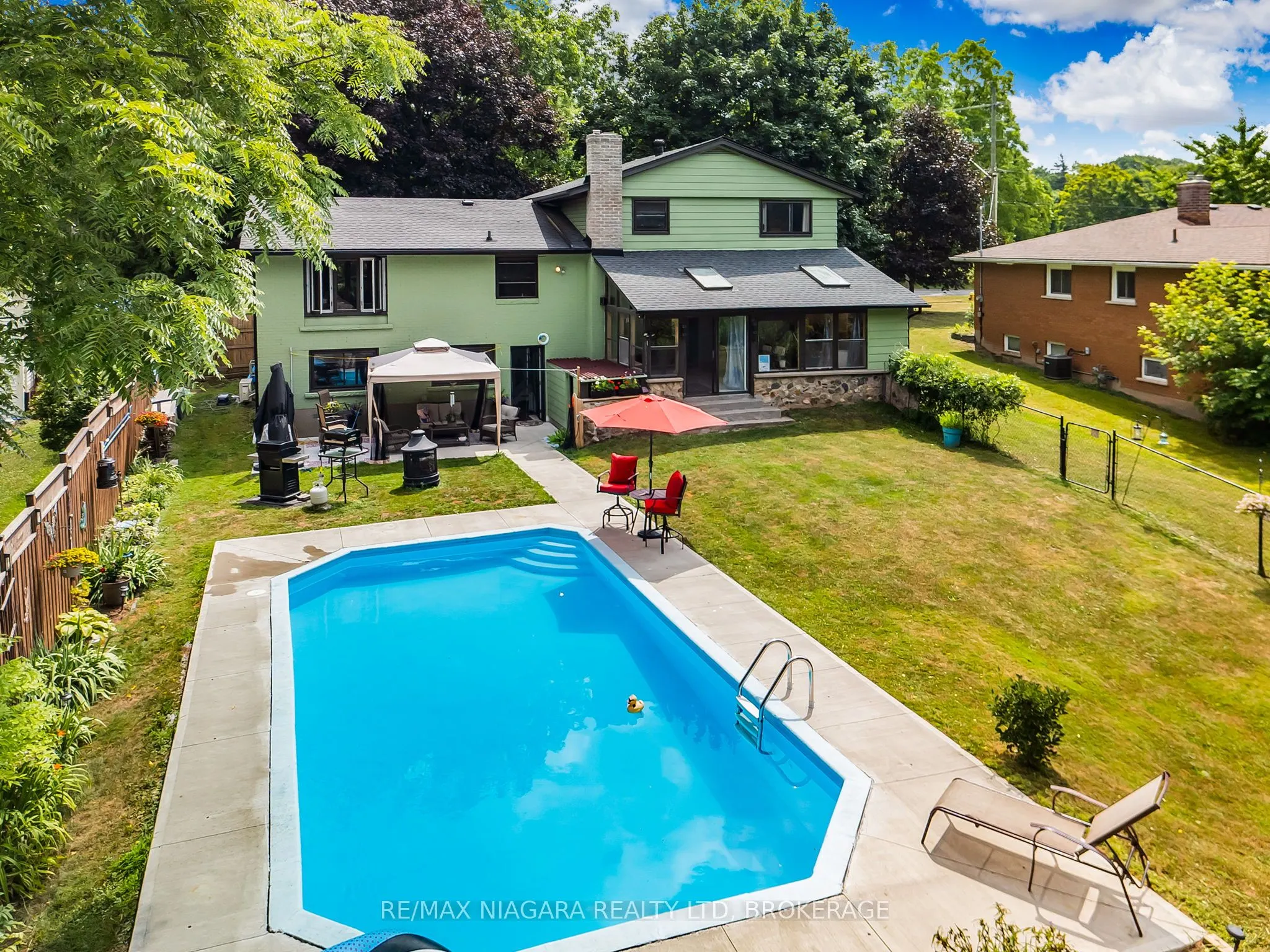 671 Ridge Road N