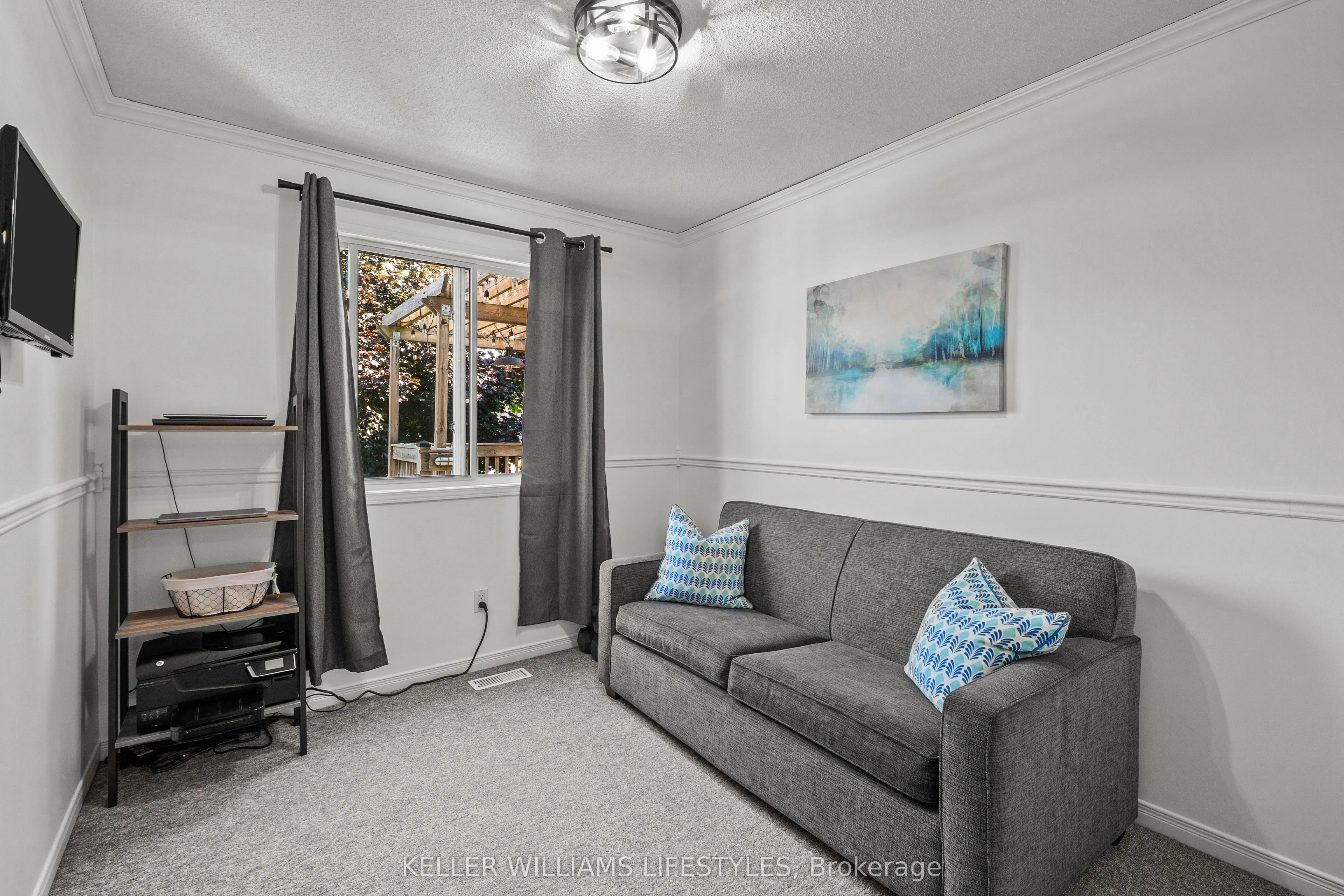 598 Harris Circle