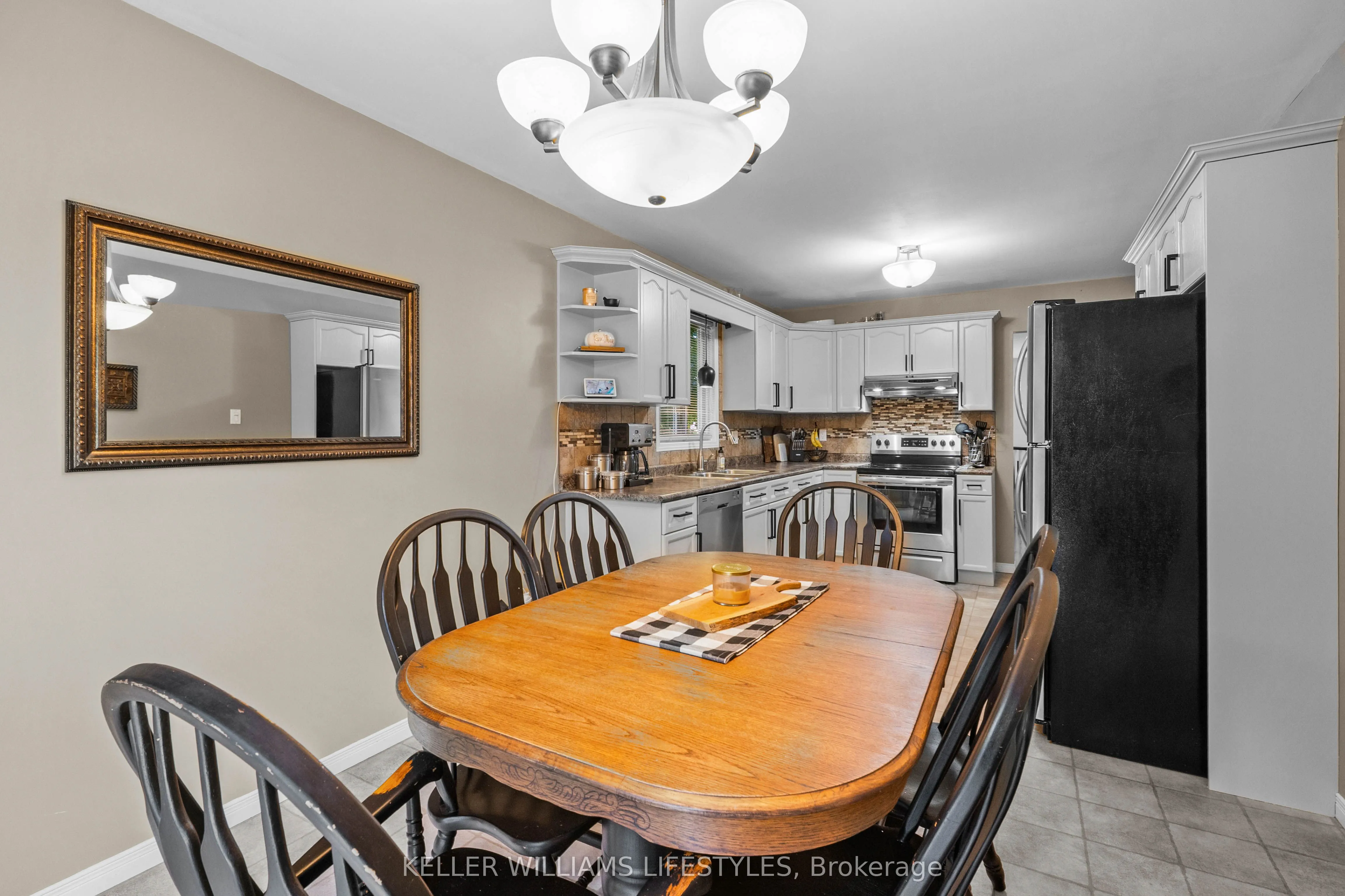 598 Harris Circle