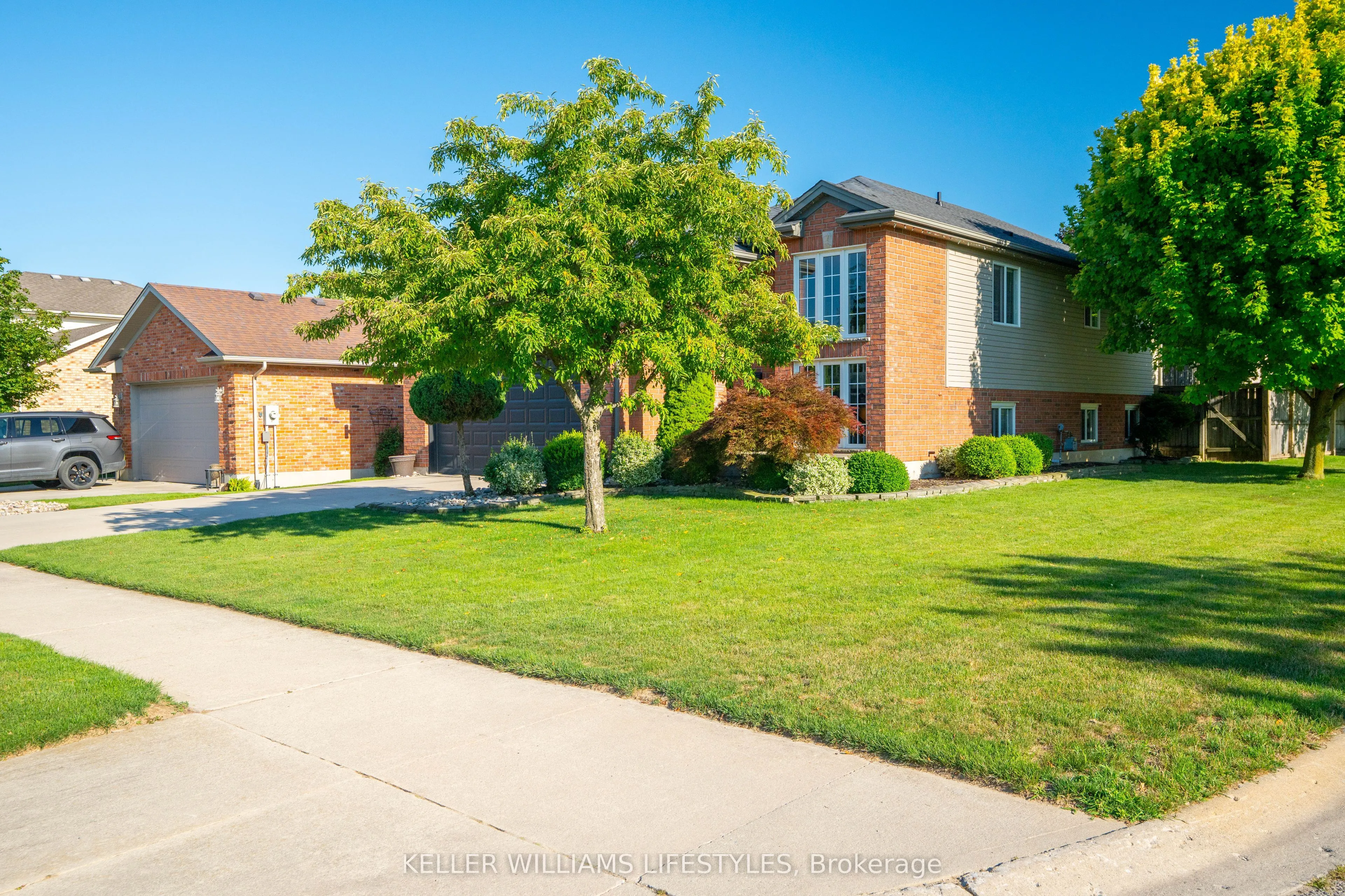 598 Harris Circle