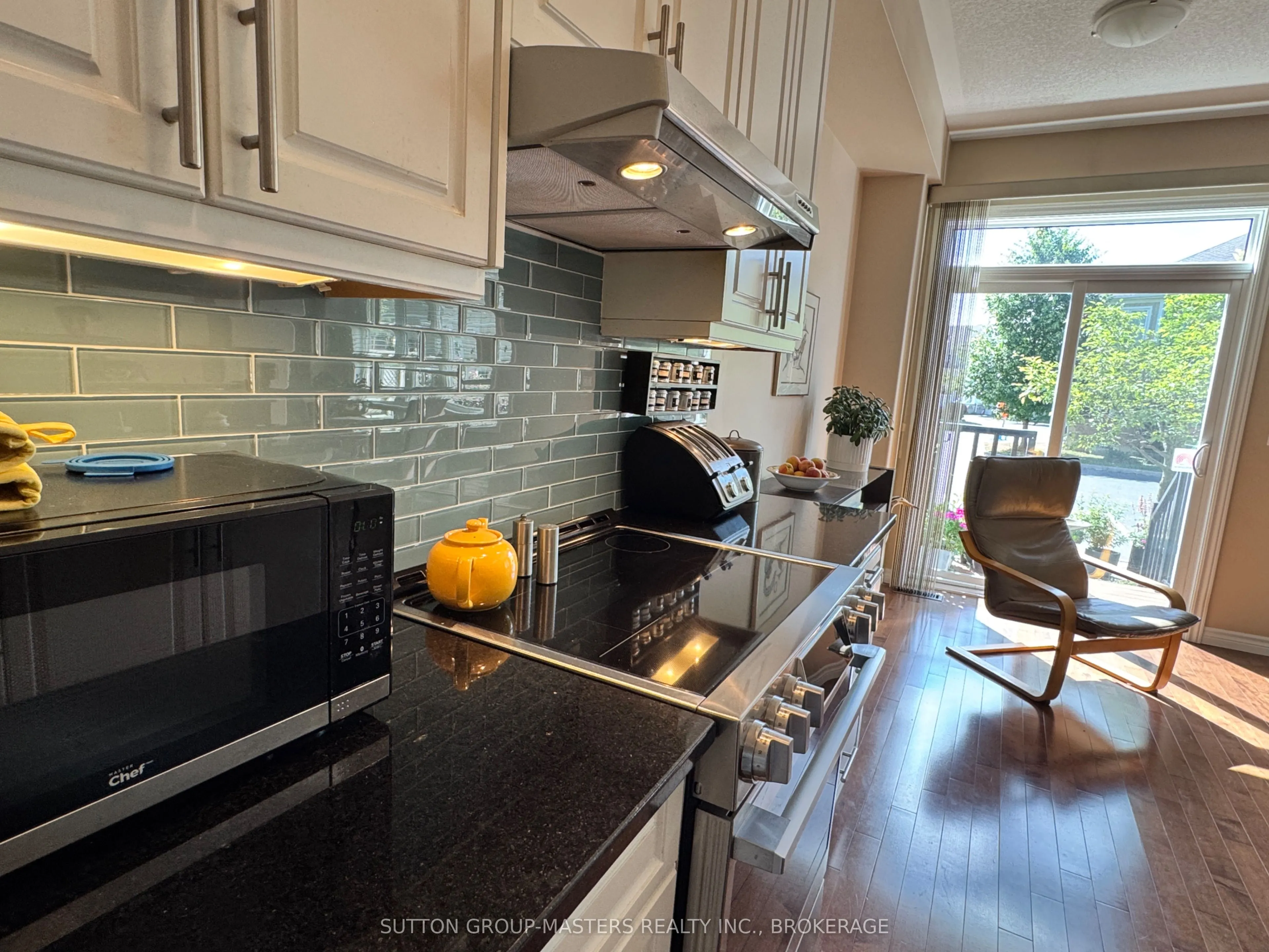 835 Newmarket Lane