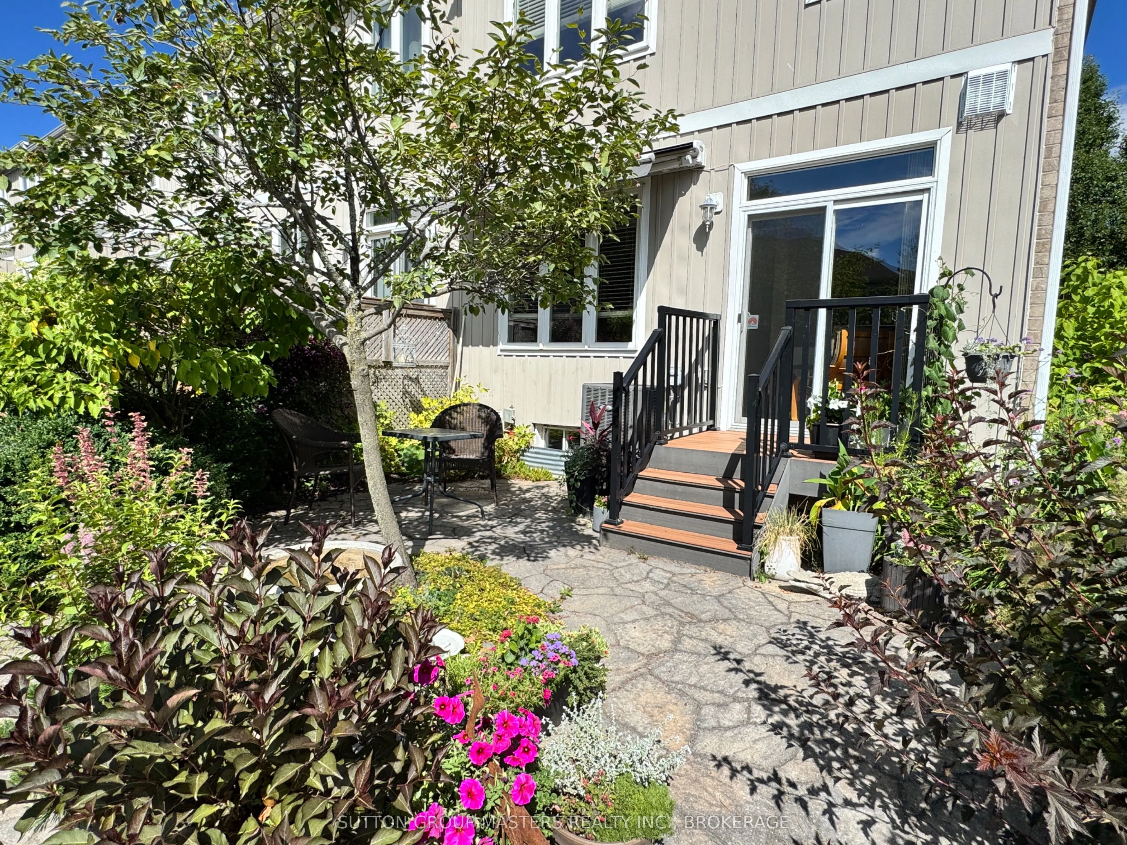 835 Newmarket Lane