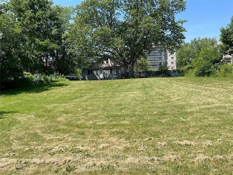 6566 Drummond Road