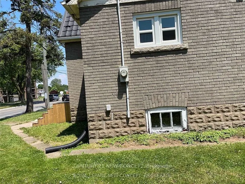 6566 Drummond Road