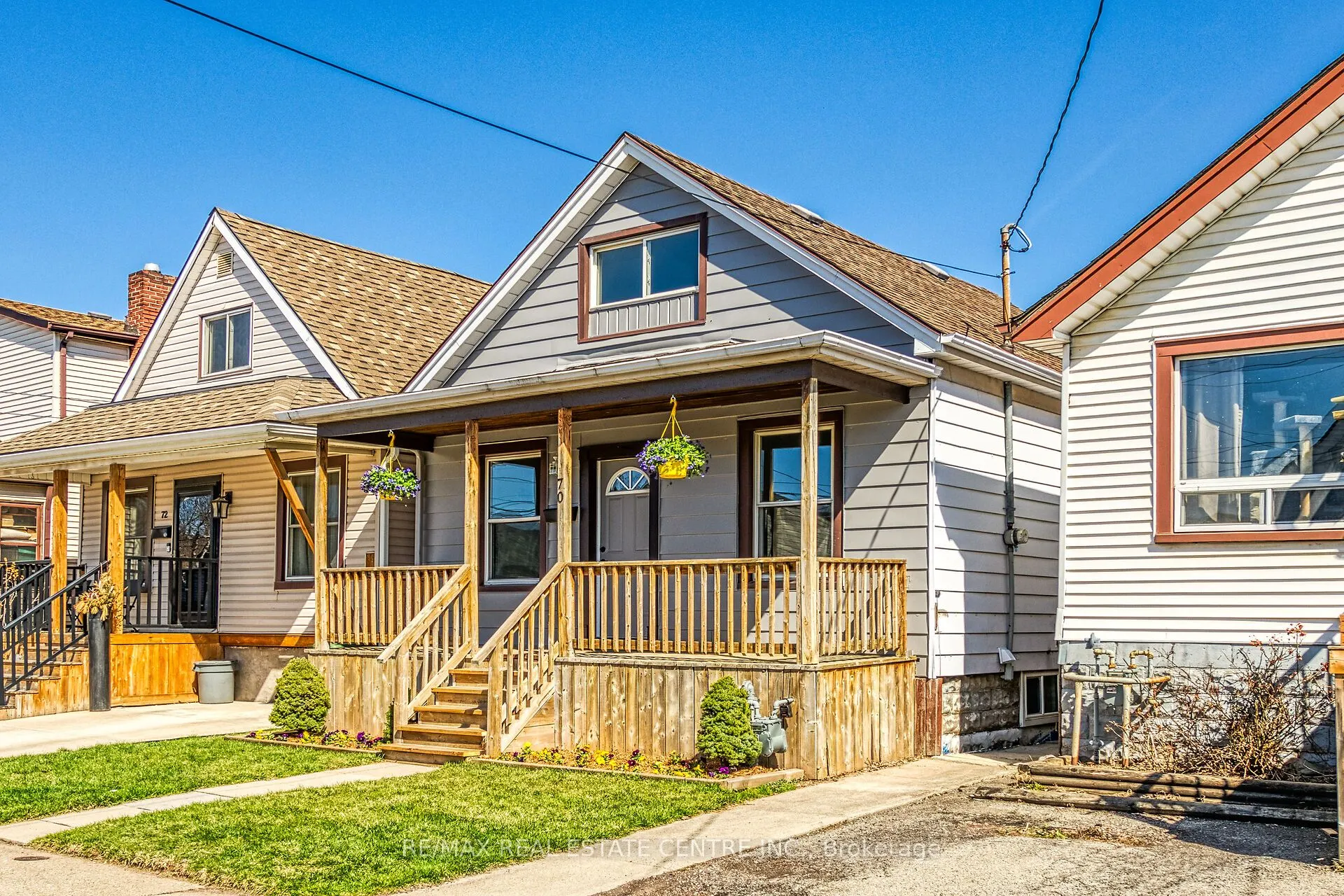 70 Robins Avenue