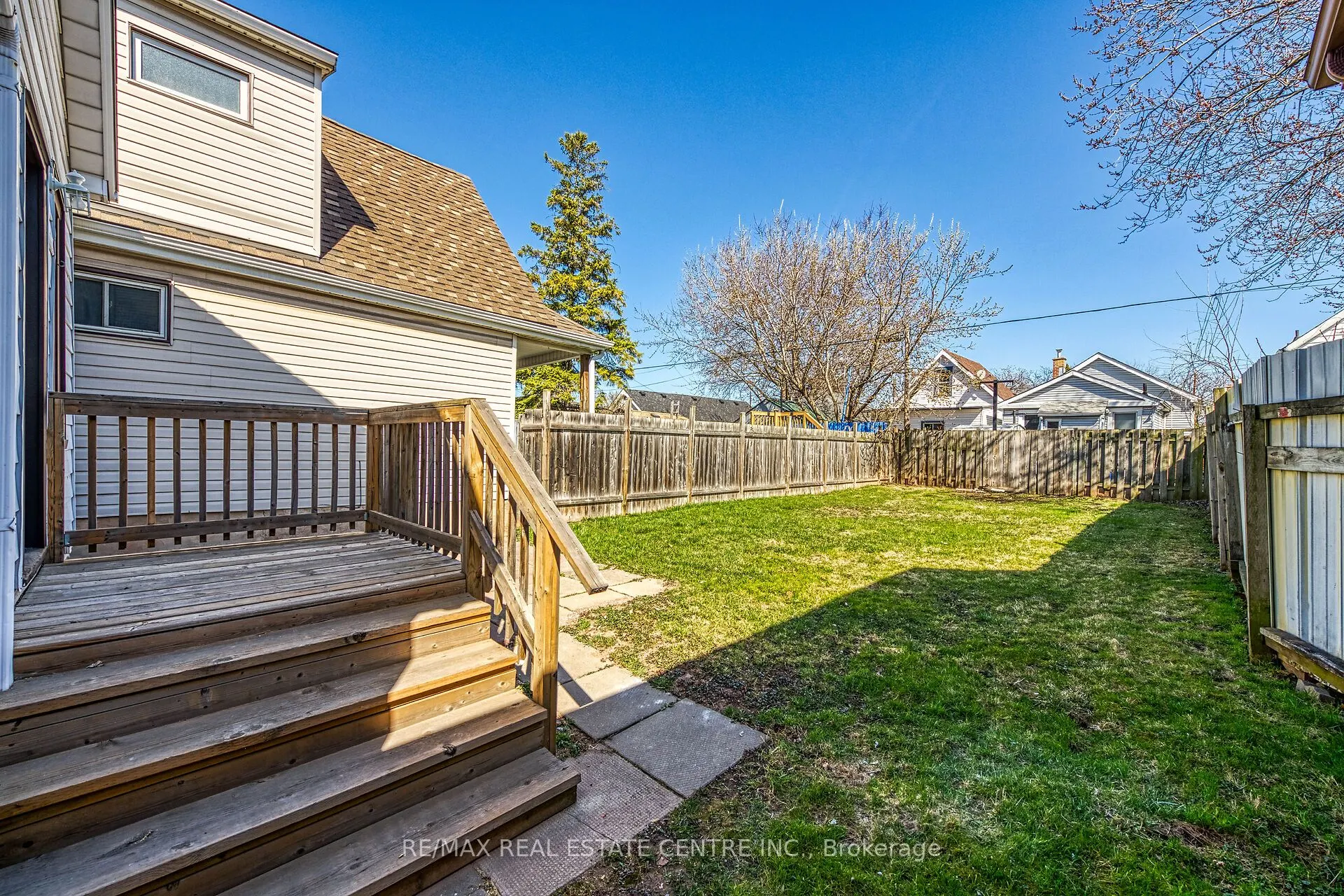 70 Robins Avenue