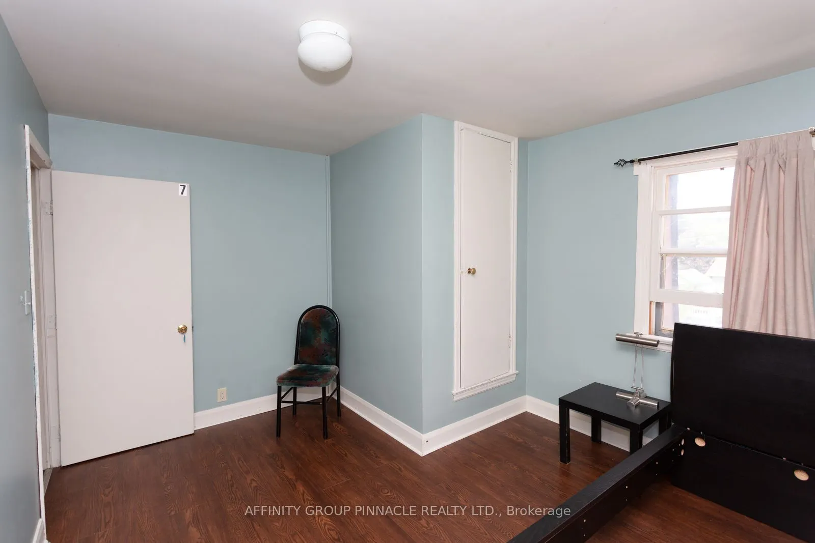 103 Durham Street W