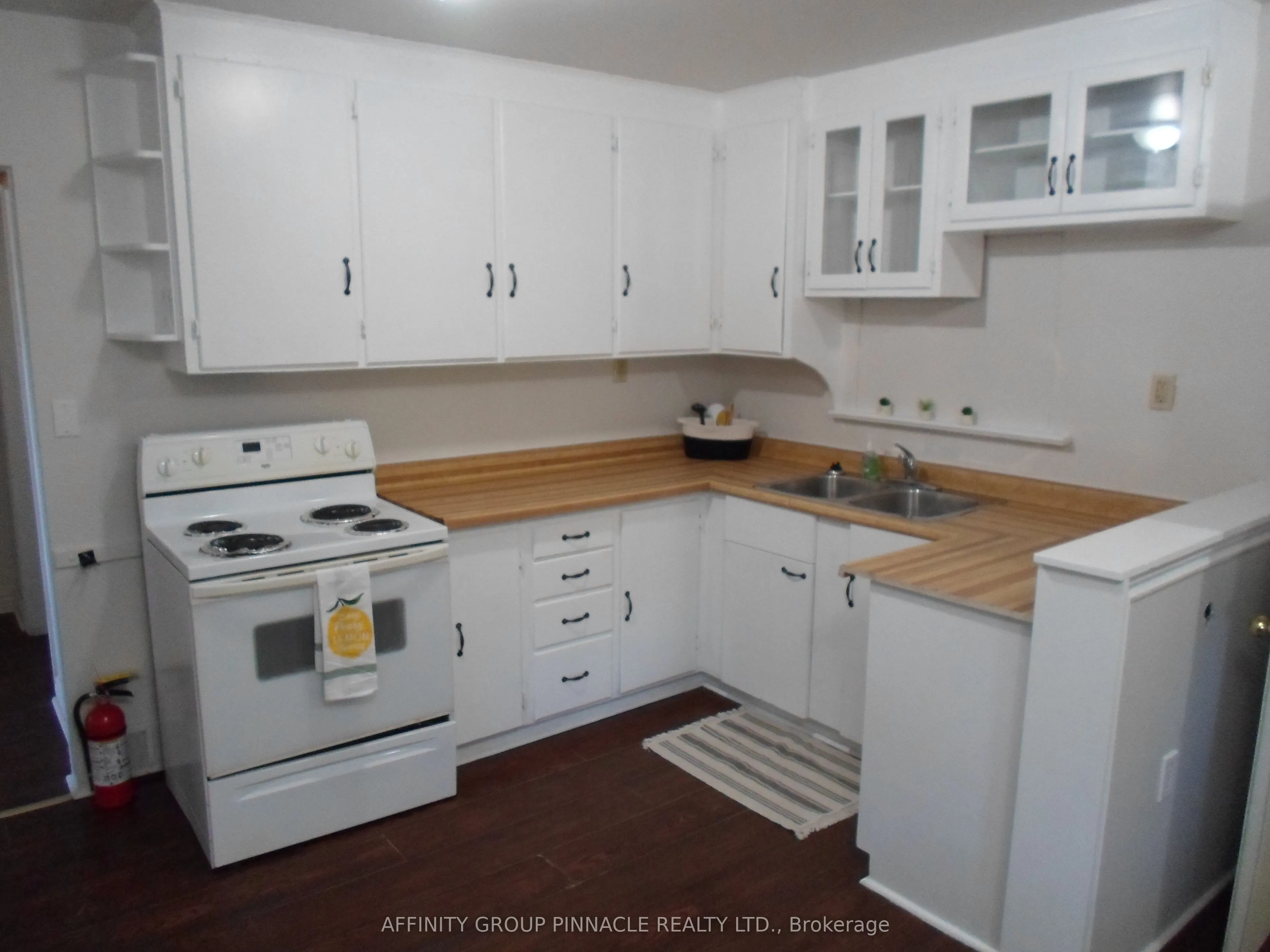 103 Durham Street W