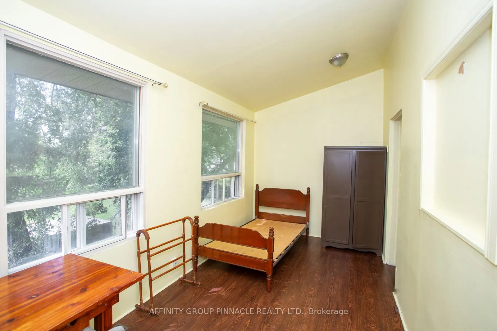103 Durham Street W