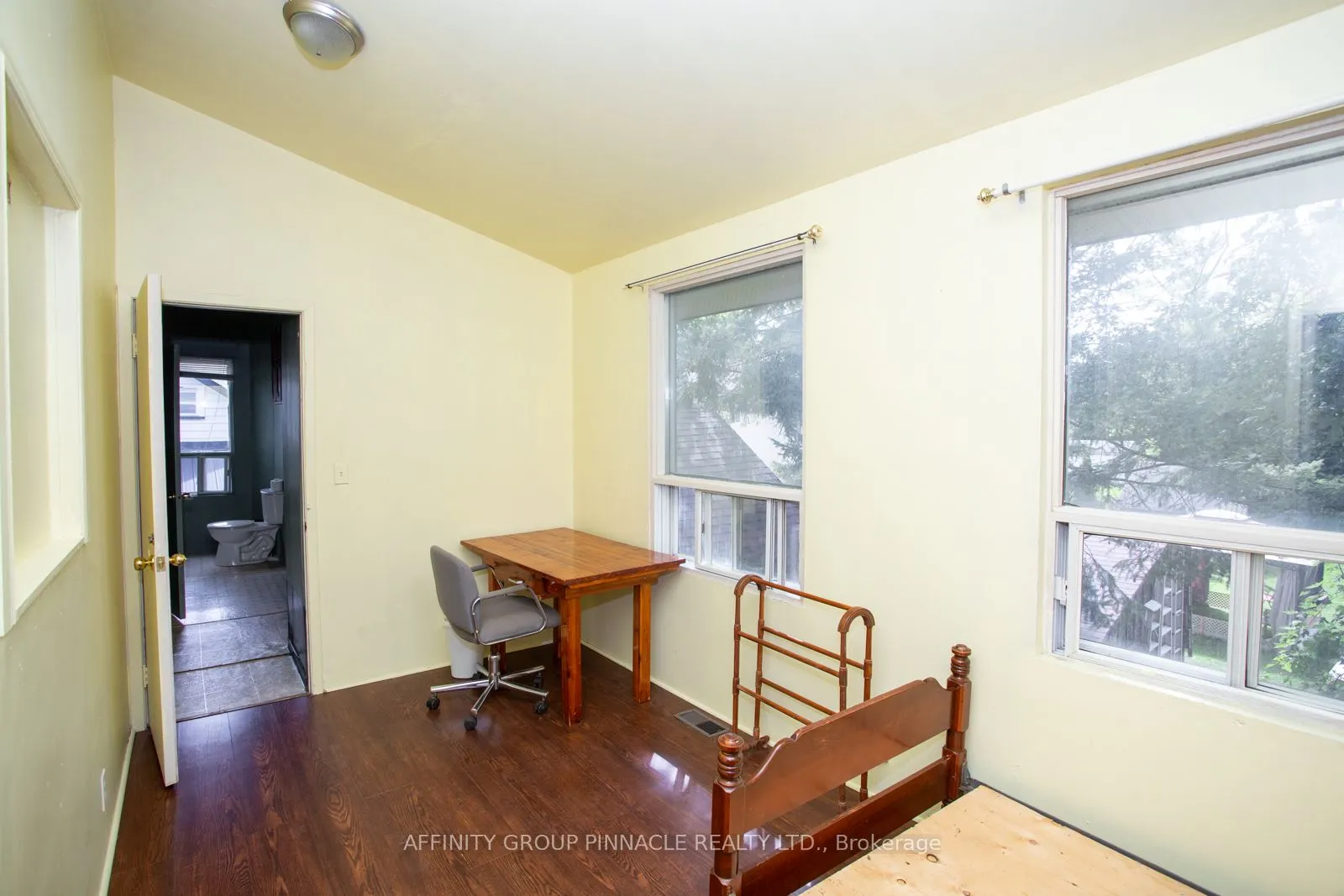 103 Durham Street W