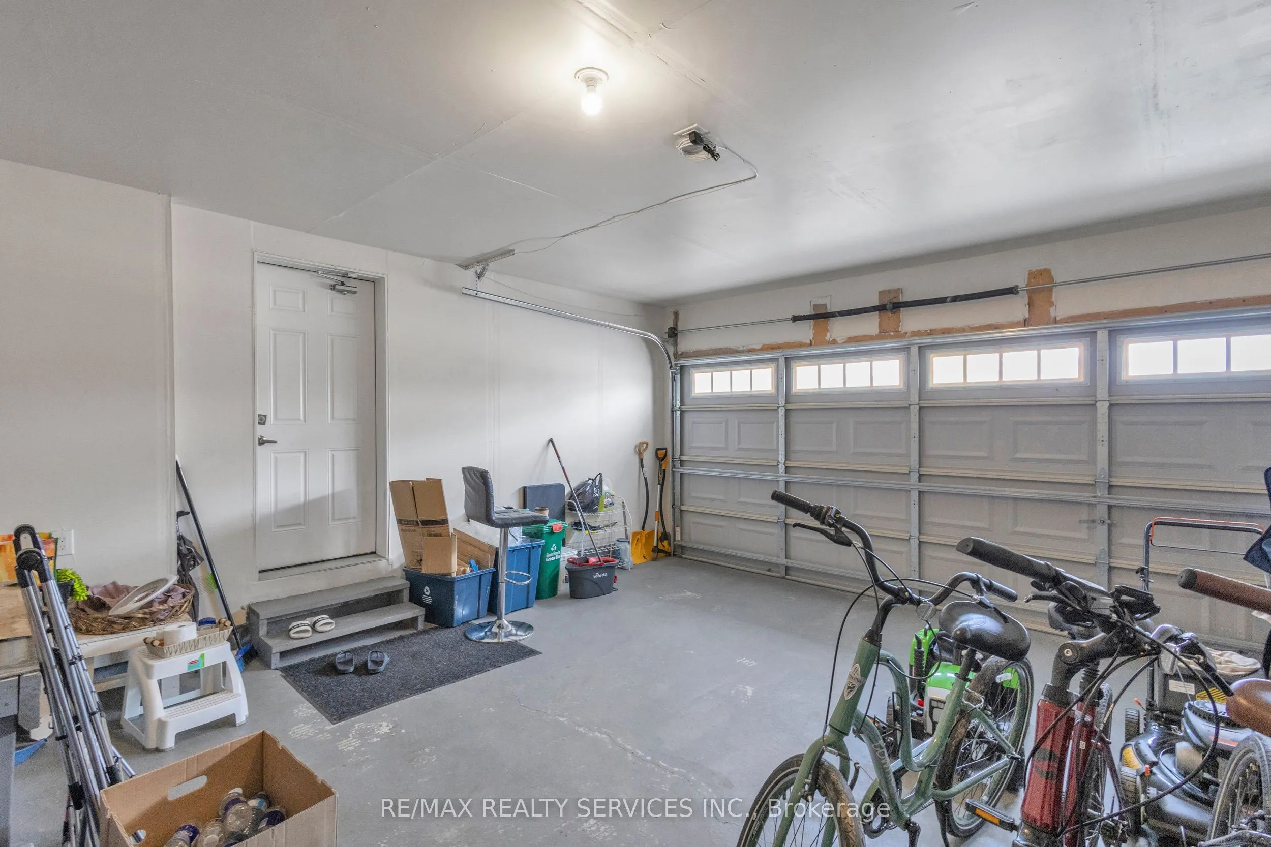 163 Munro Circle