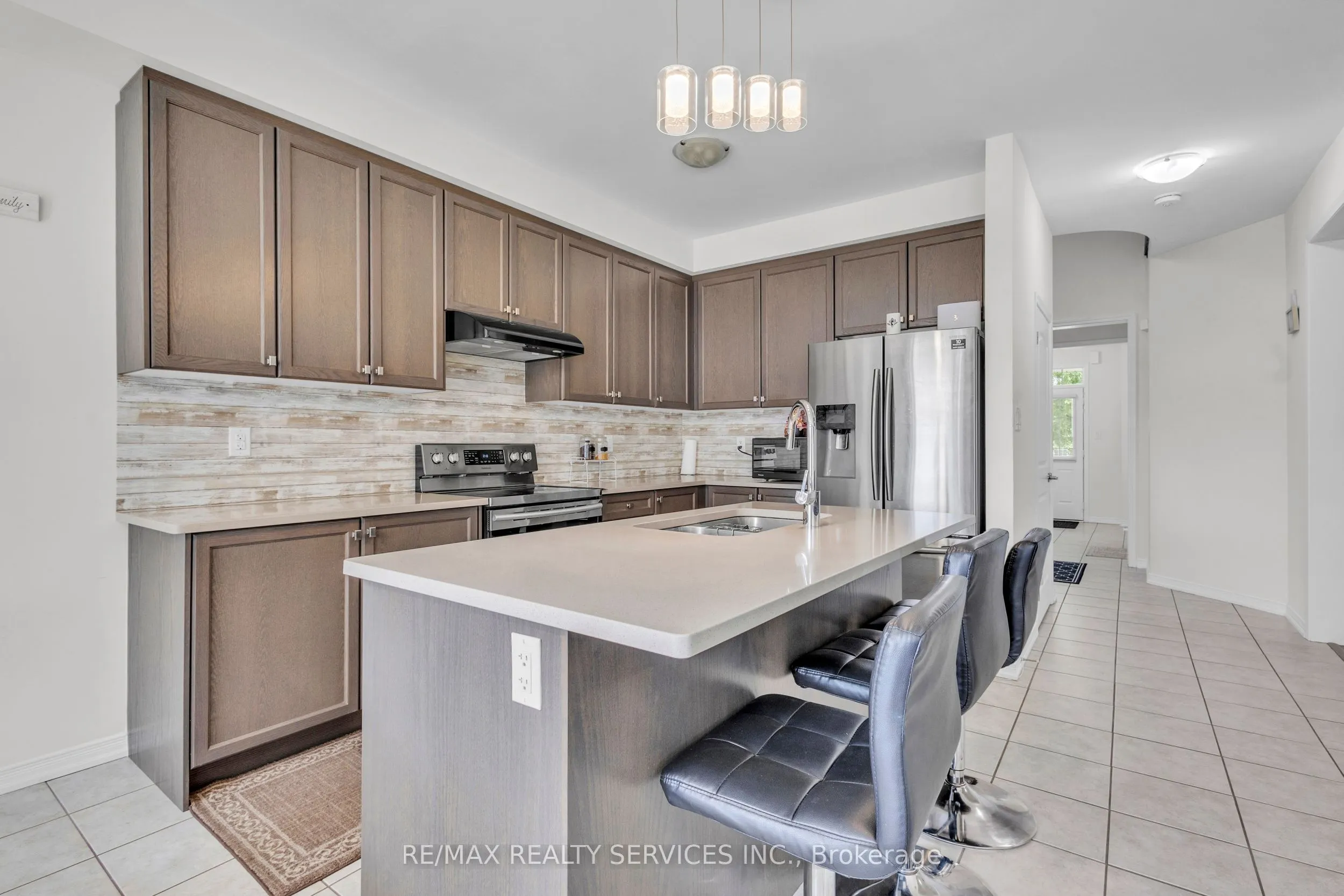 163 Munro Circle