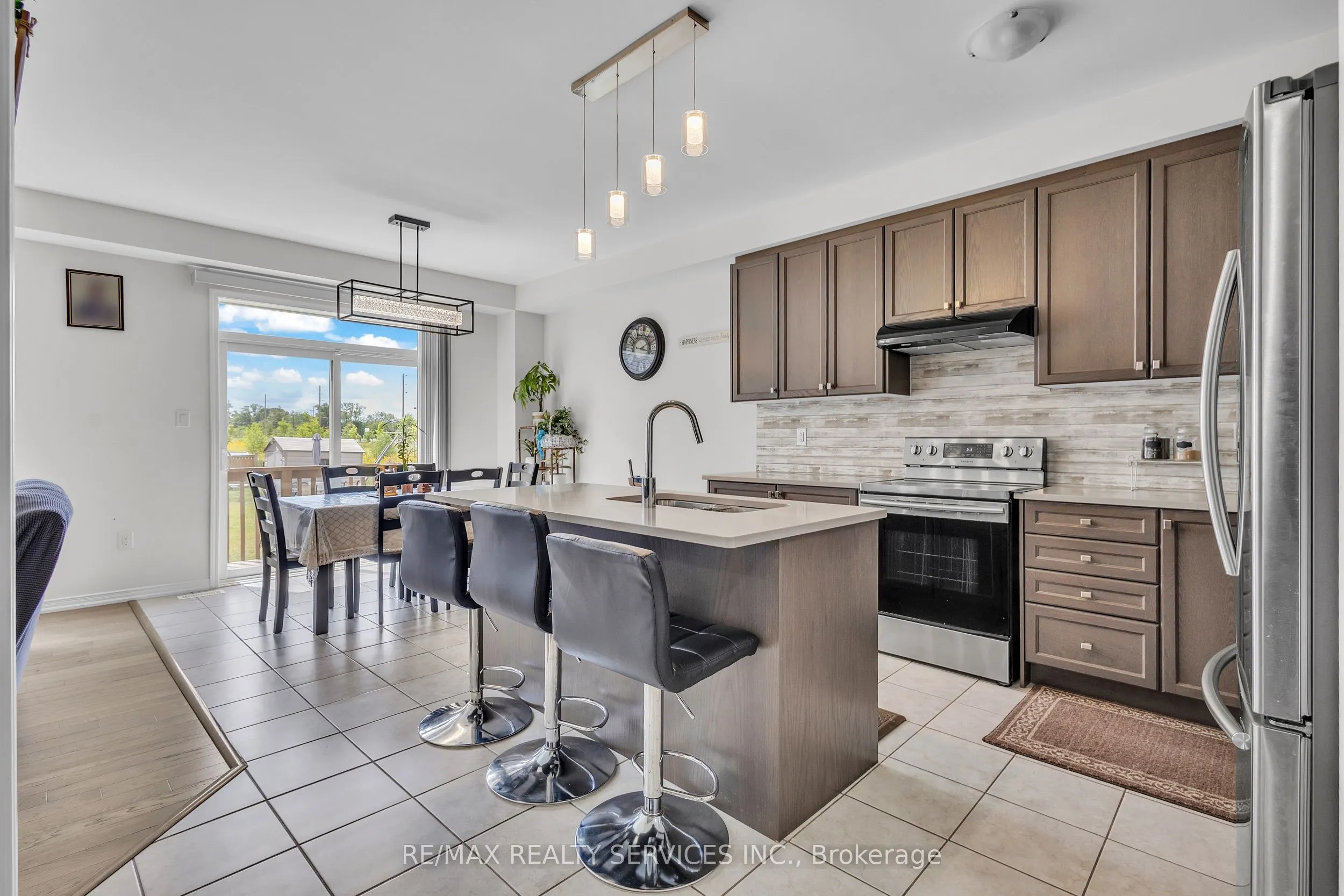 163 Munro Circle