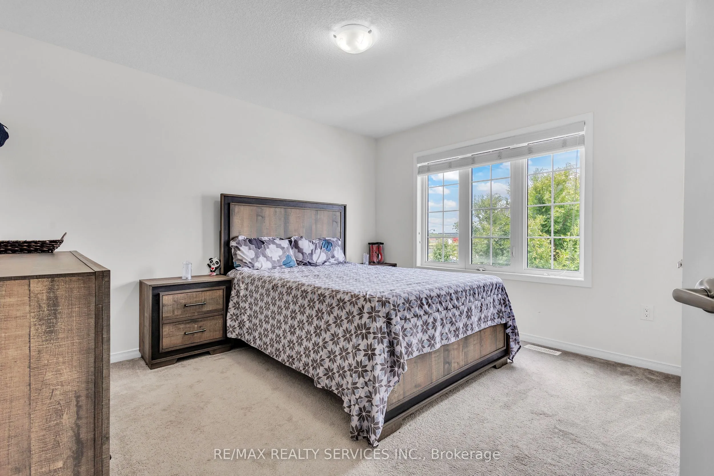 163 Munro Circle