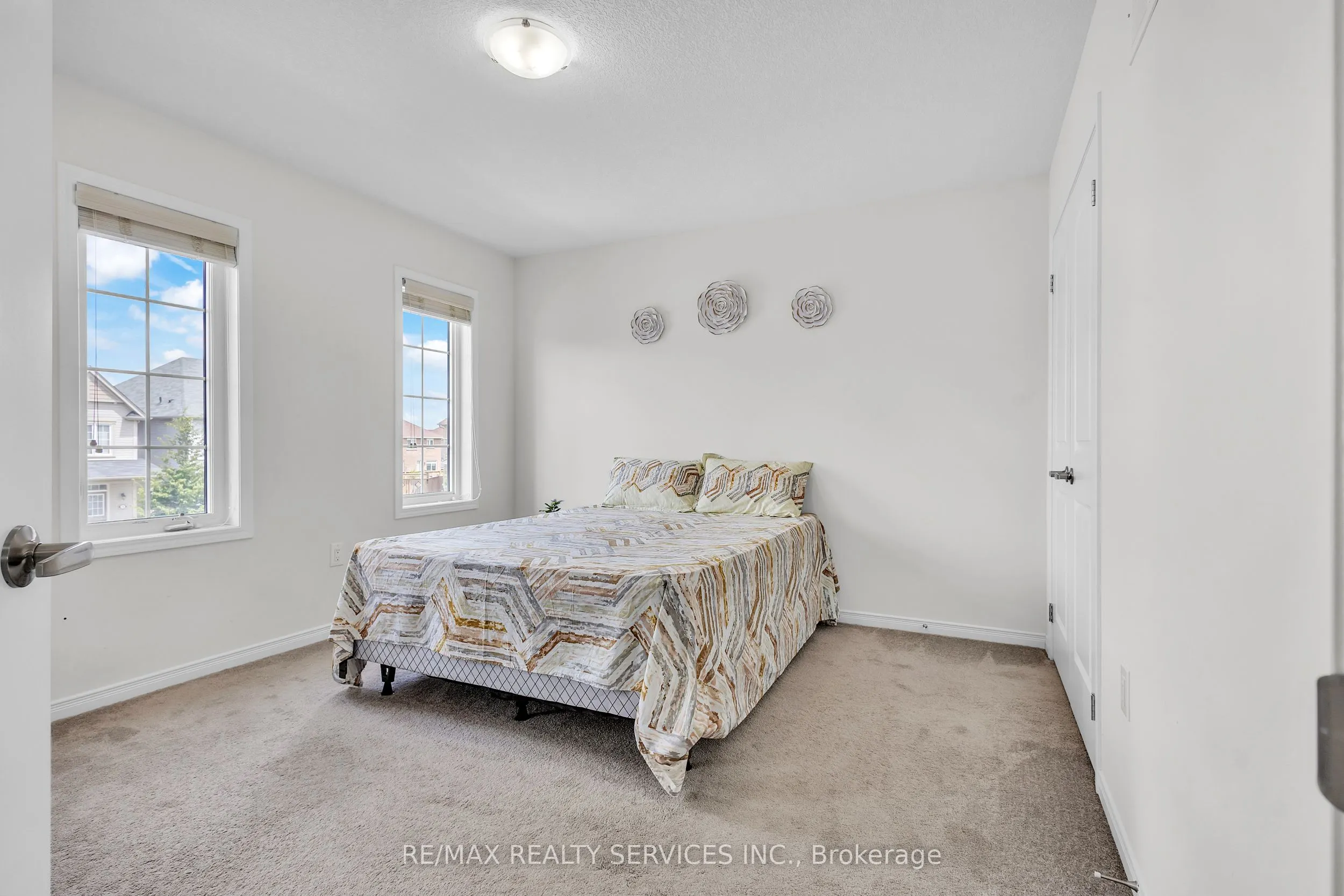 163 Munro Circle