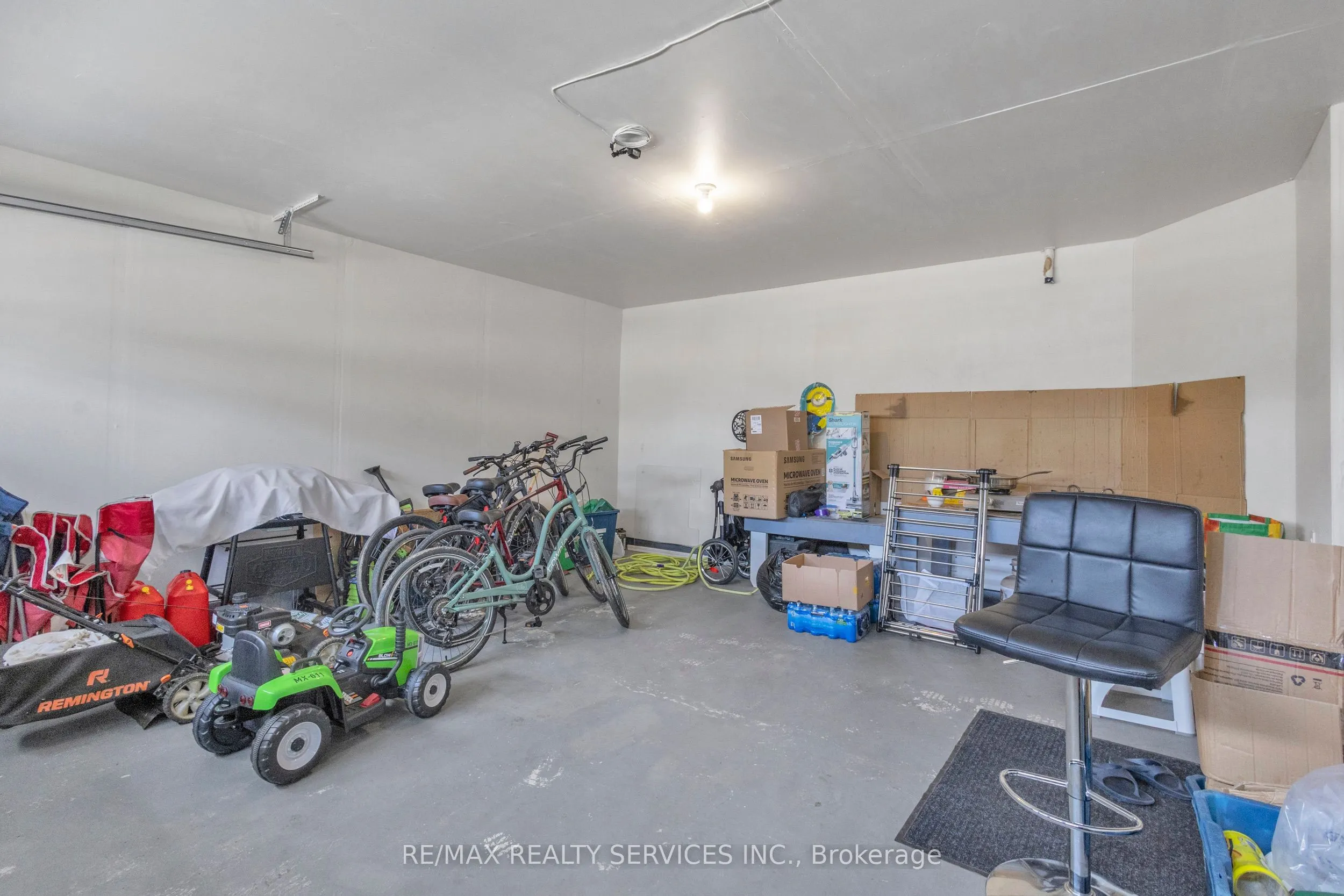 163 Munro Circle