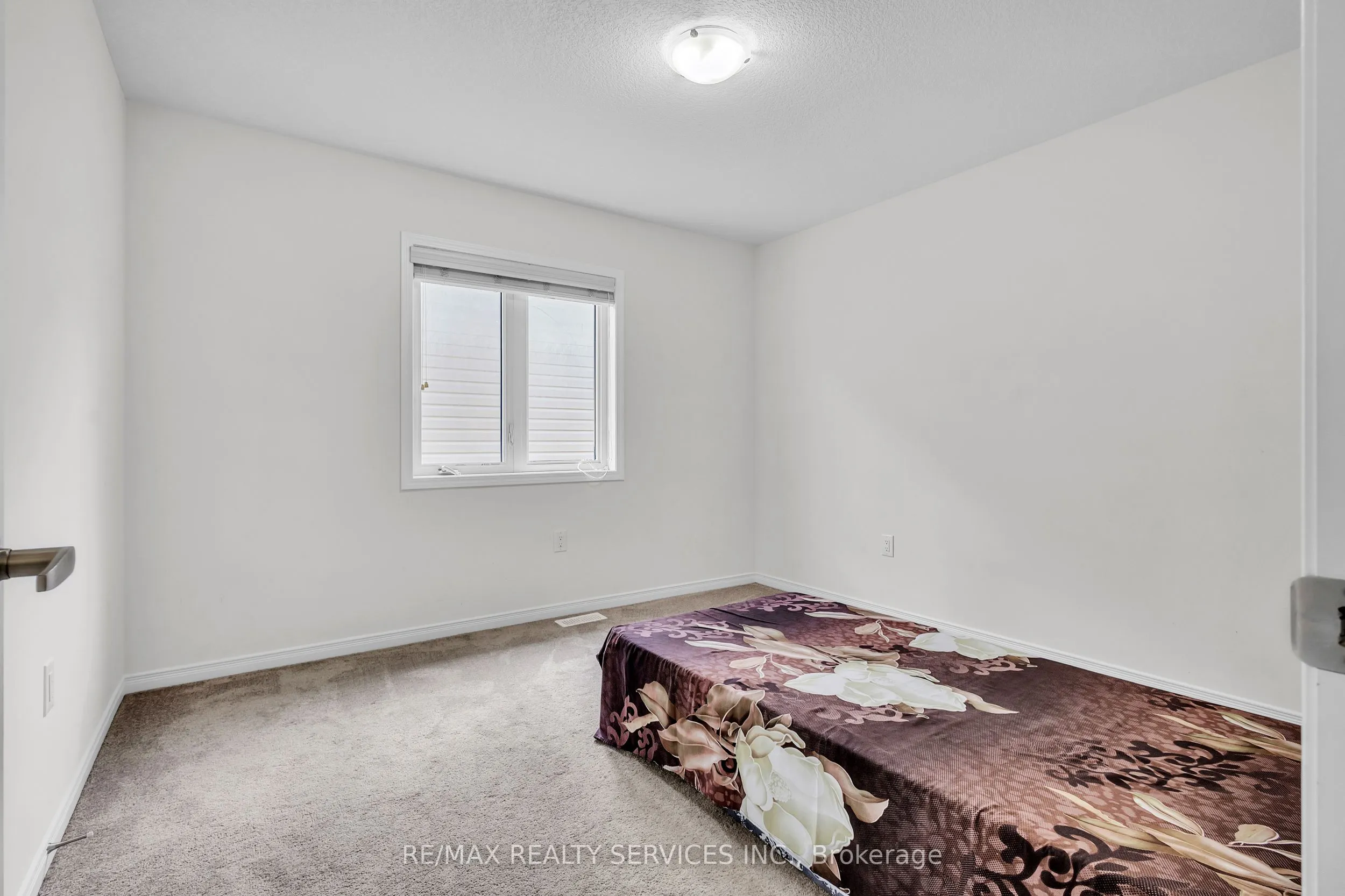 163 Munro Circle