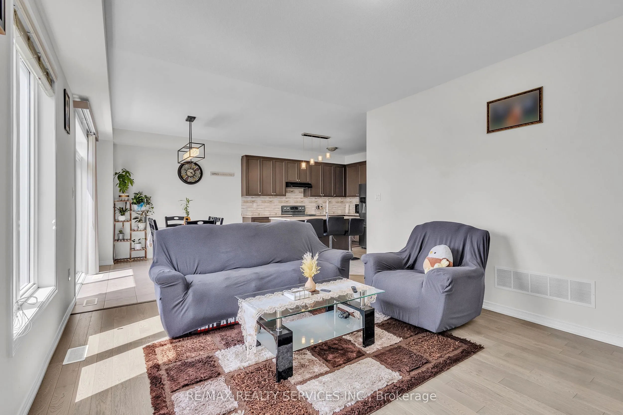 163 Munro Circle