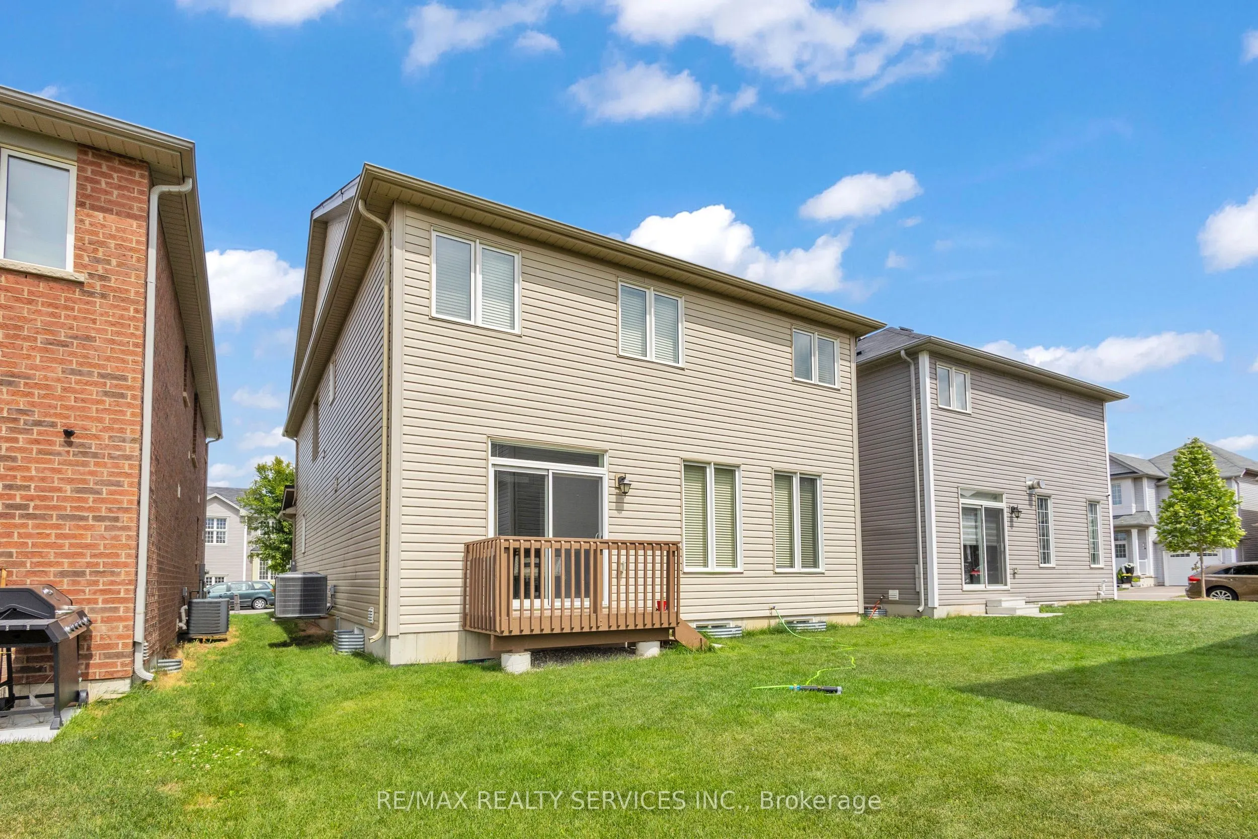163 Munro Circle