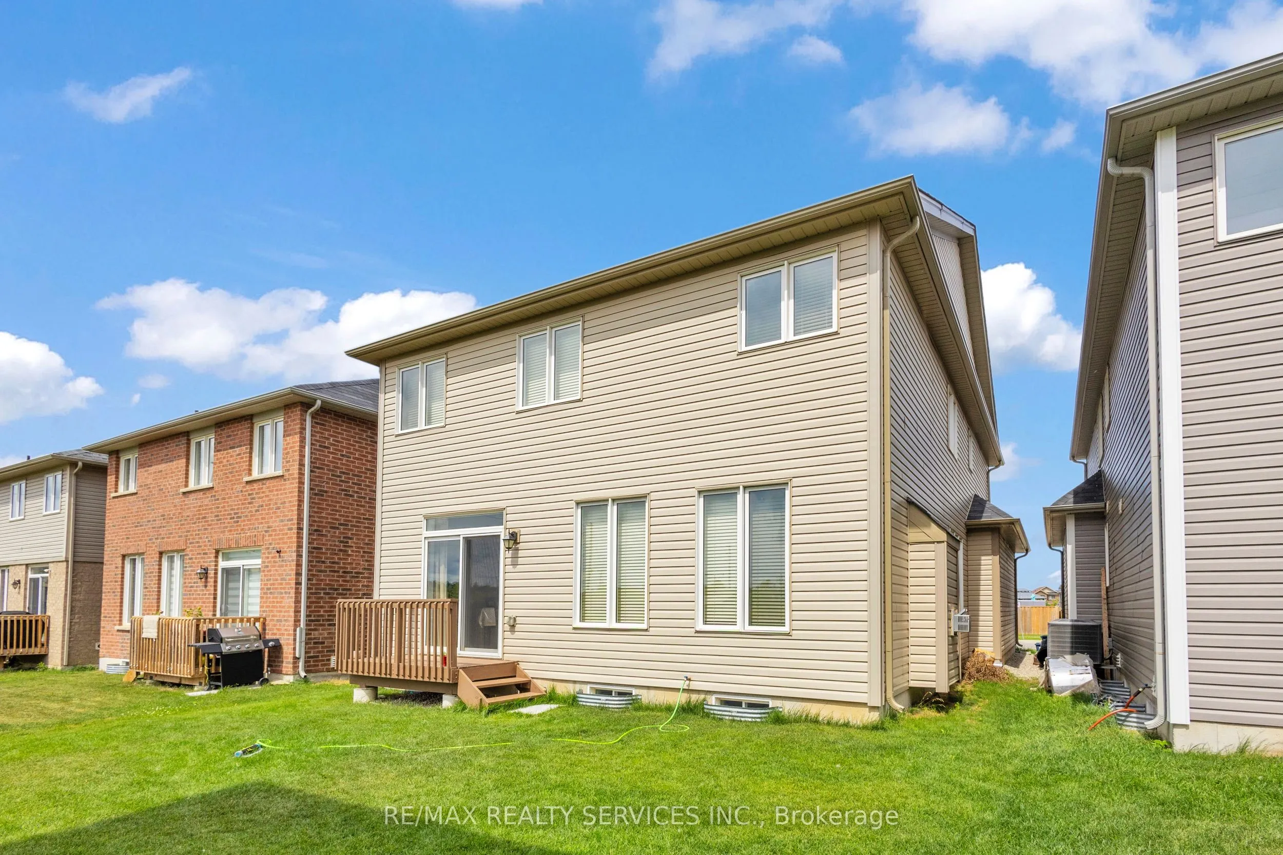 163 Munro Circle