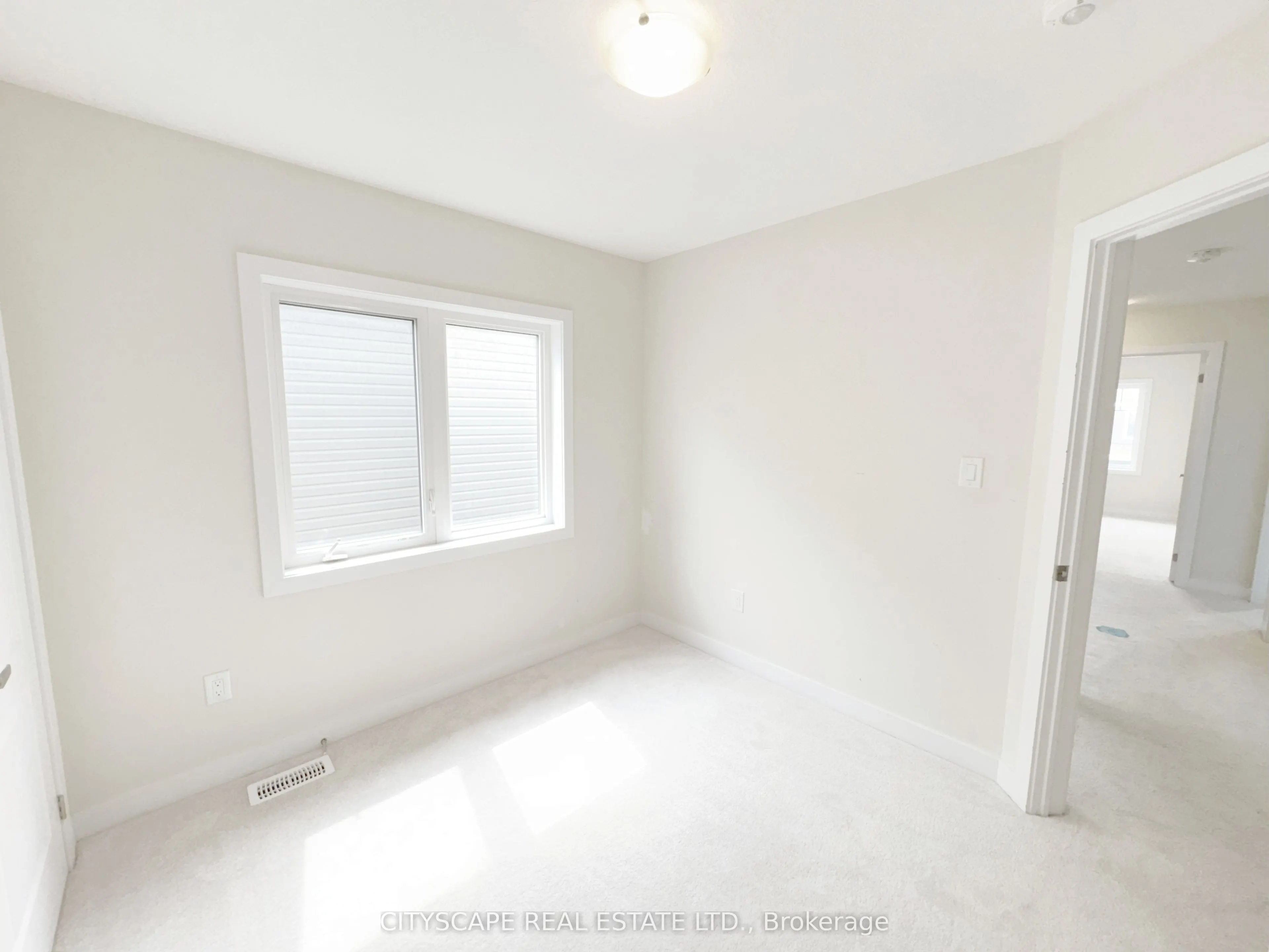 33 Basswood Crescent