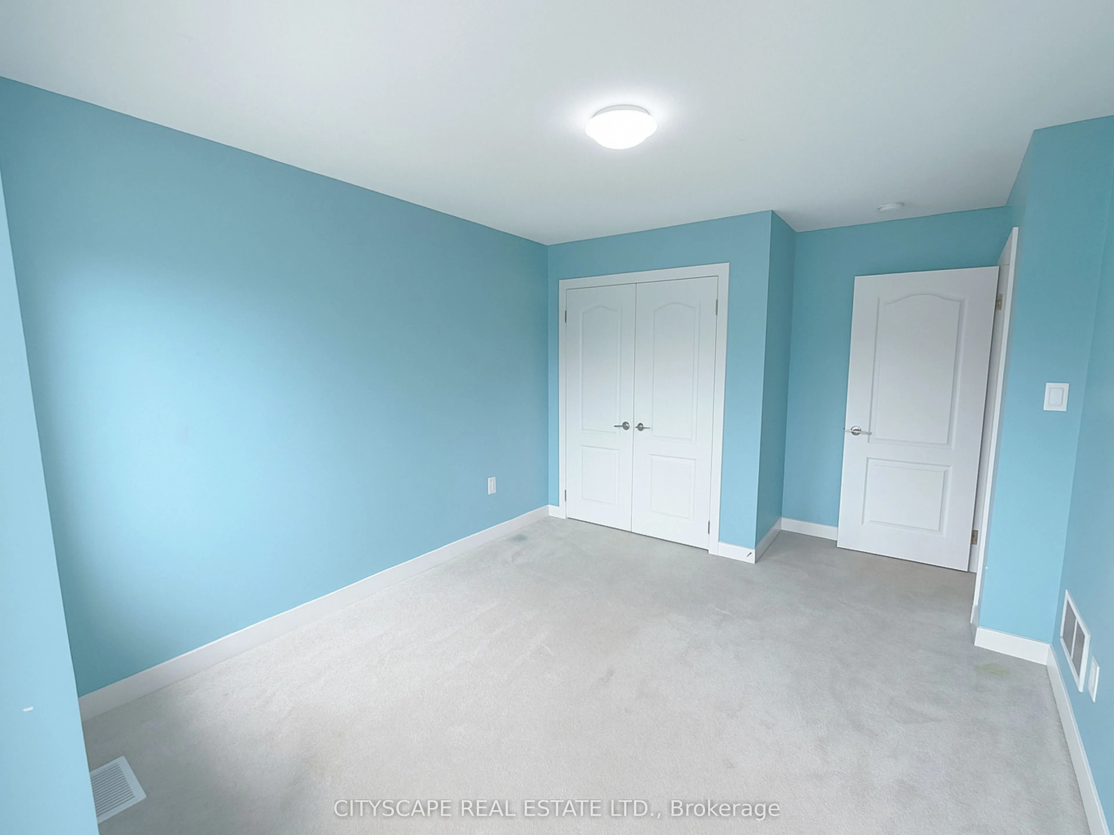 33 Basswood Crescent