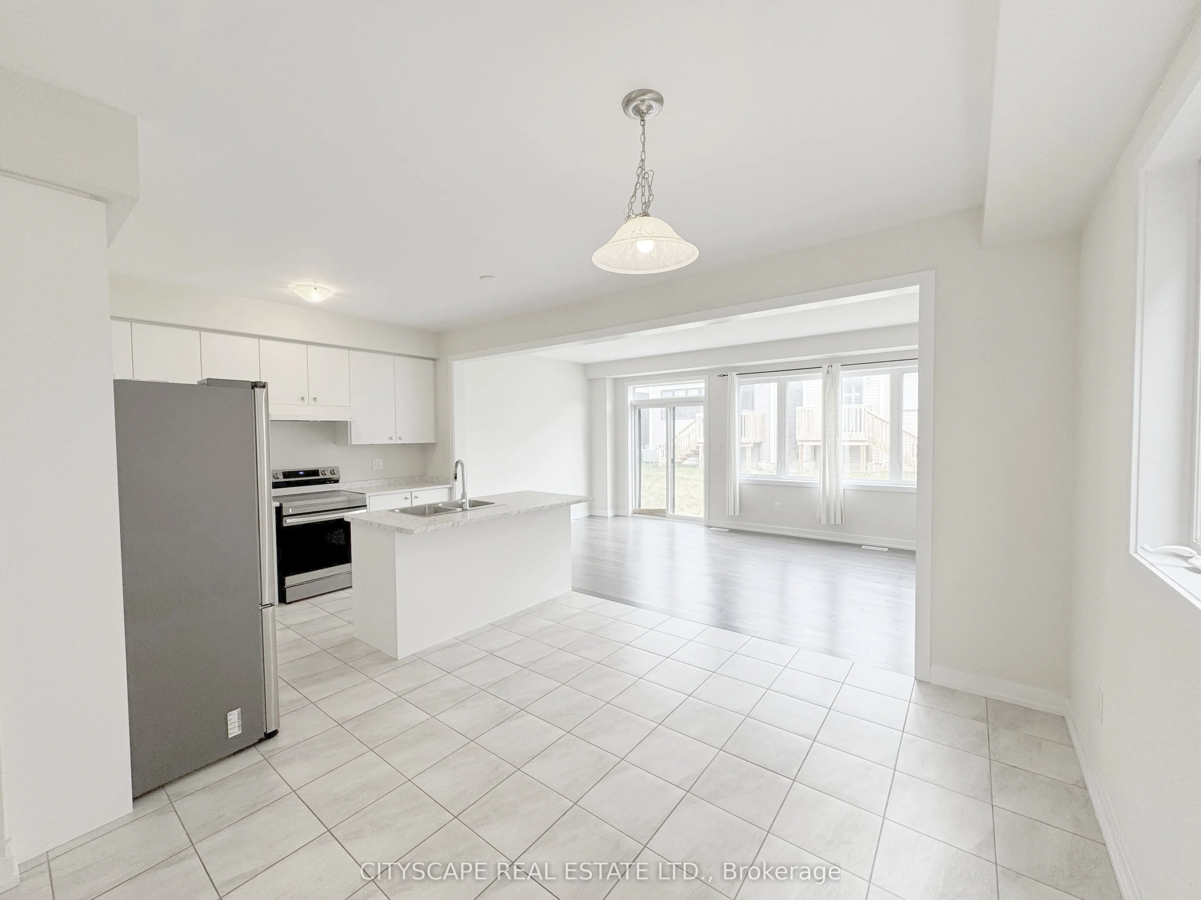33 Basswood Crescent