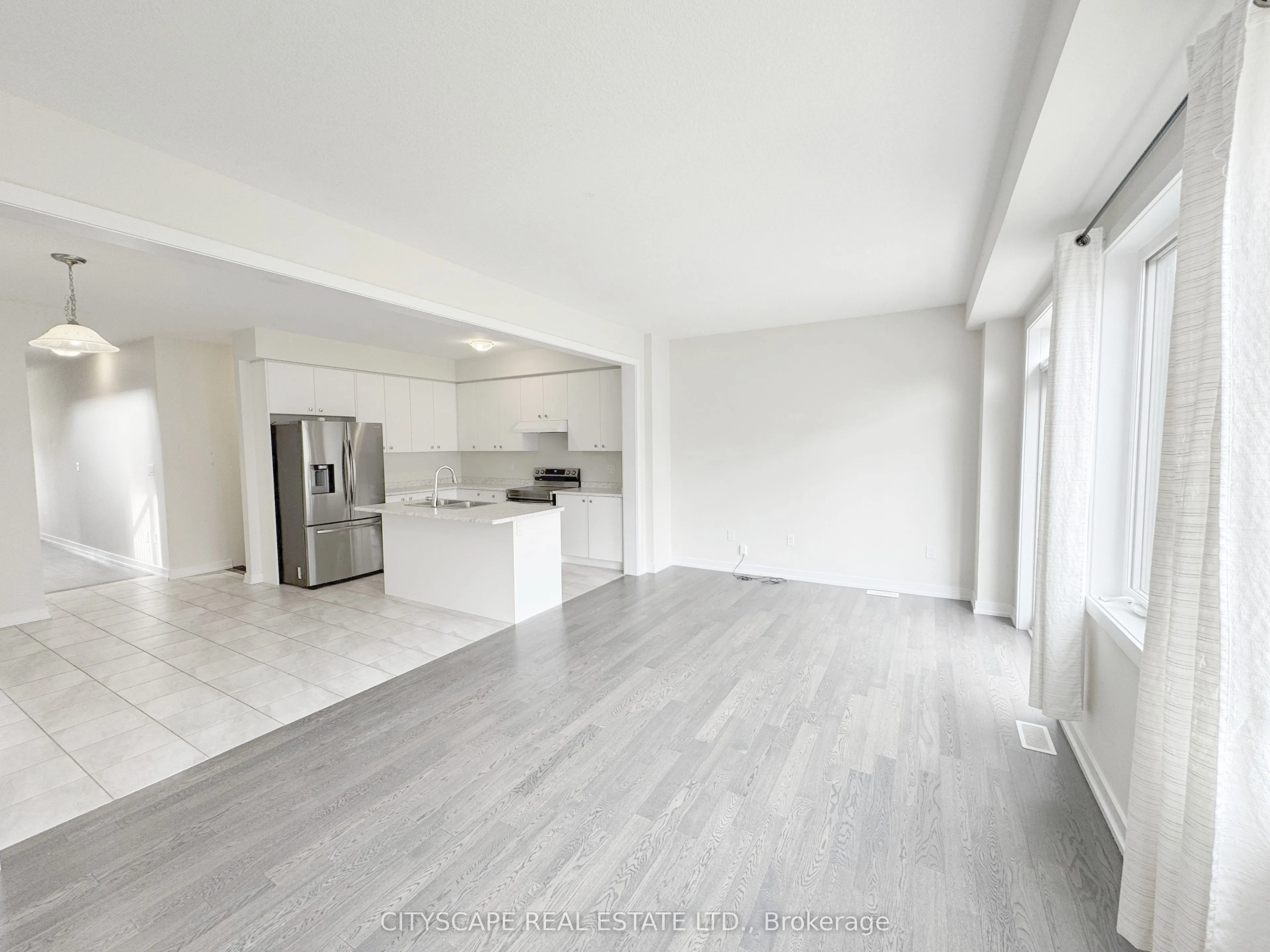 33 Basswood Crescent
