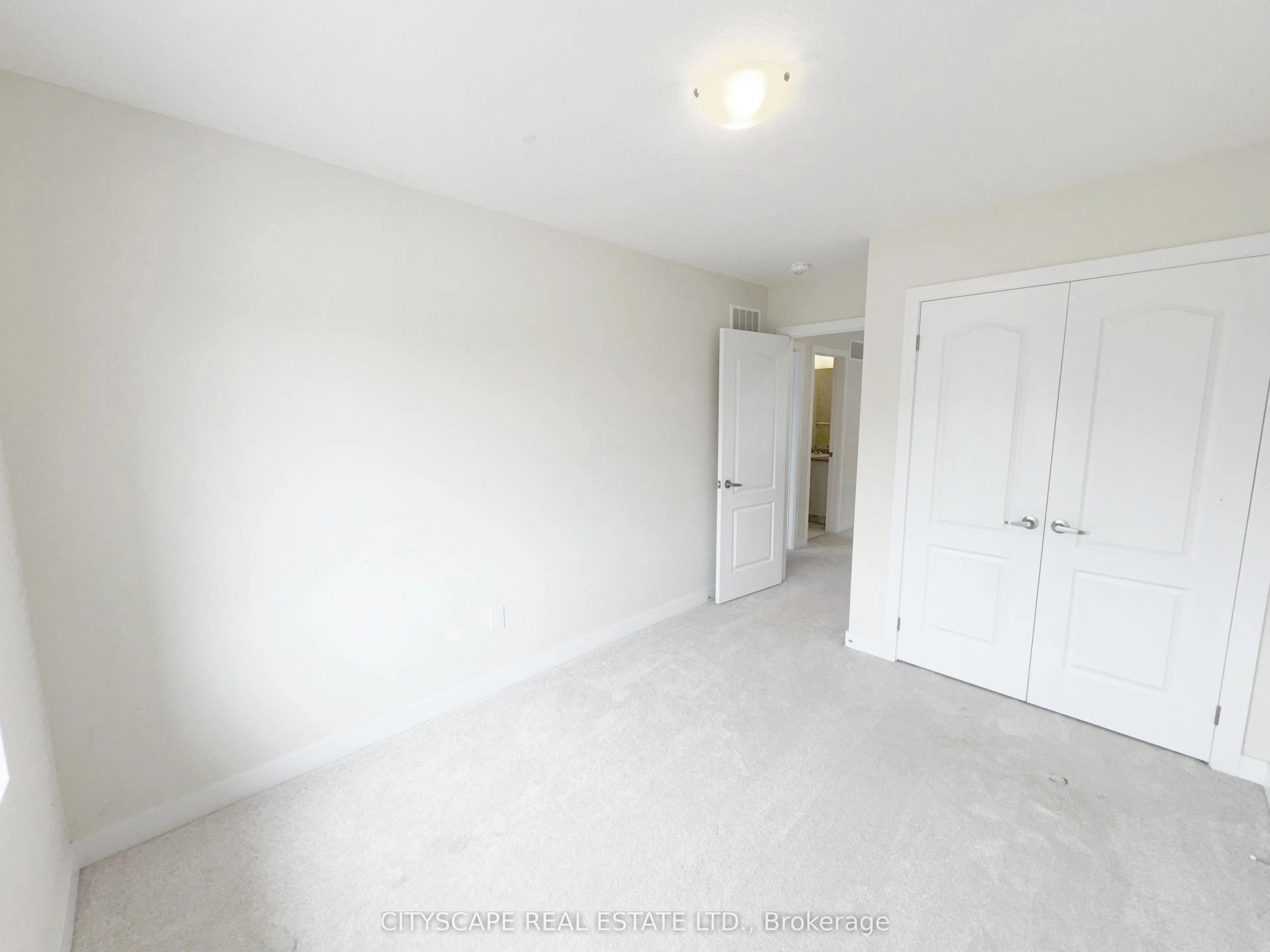 33 Basswood Crescent