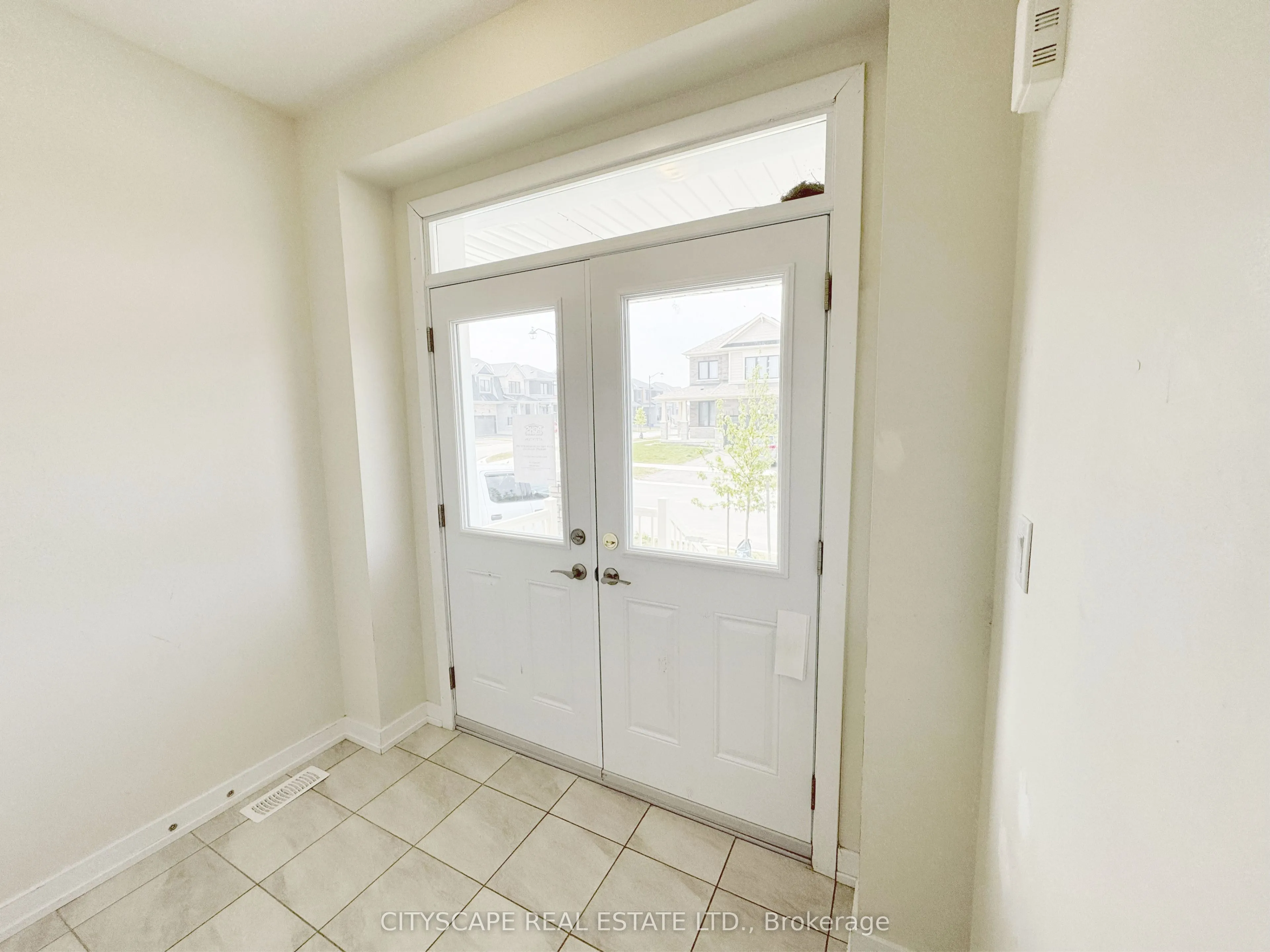 33 Basswood Crescent