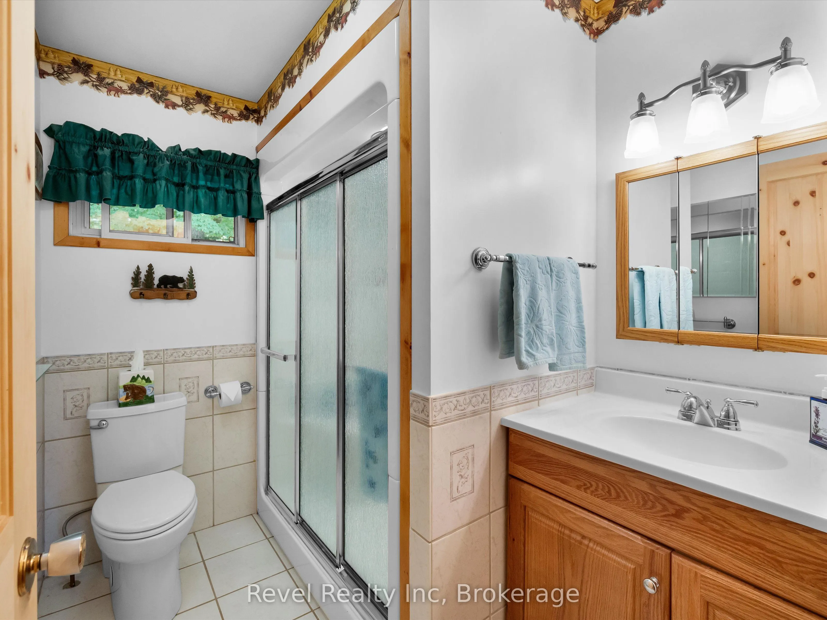 1022 Bird Lake Crescent