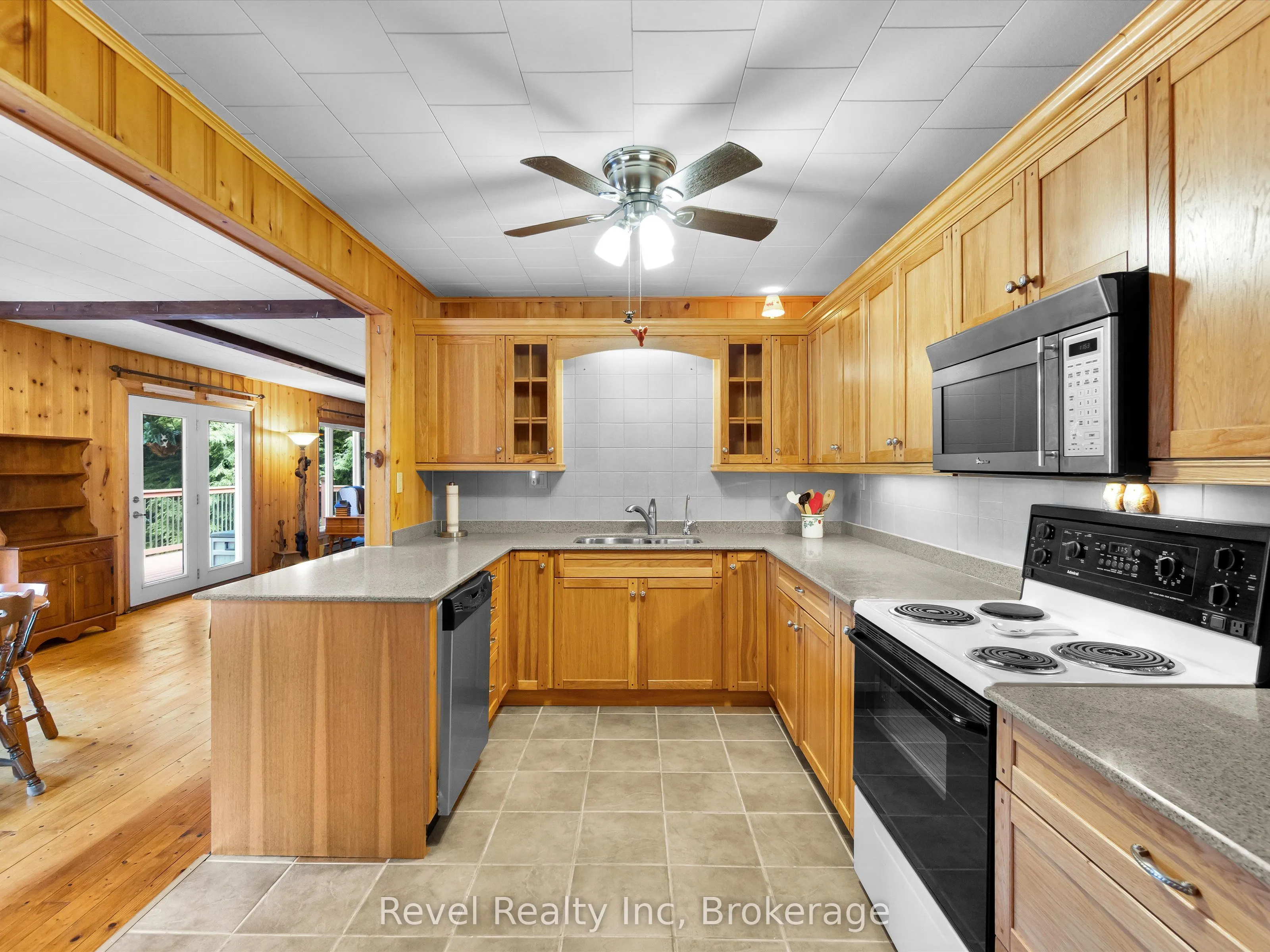 1022 Bird Lake Crescent