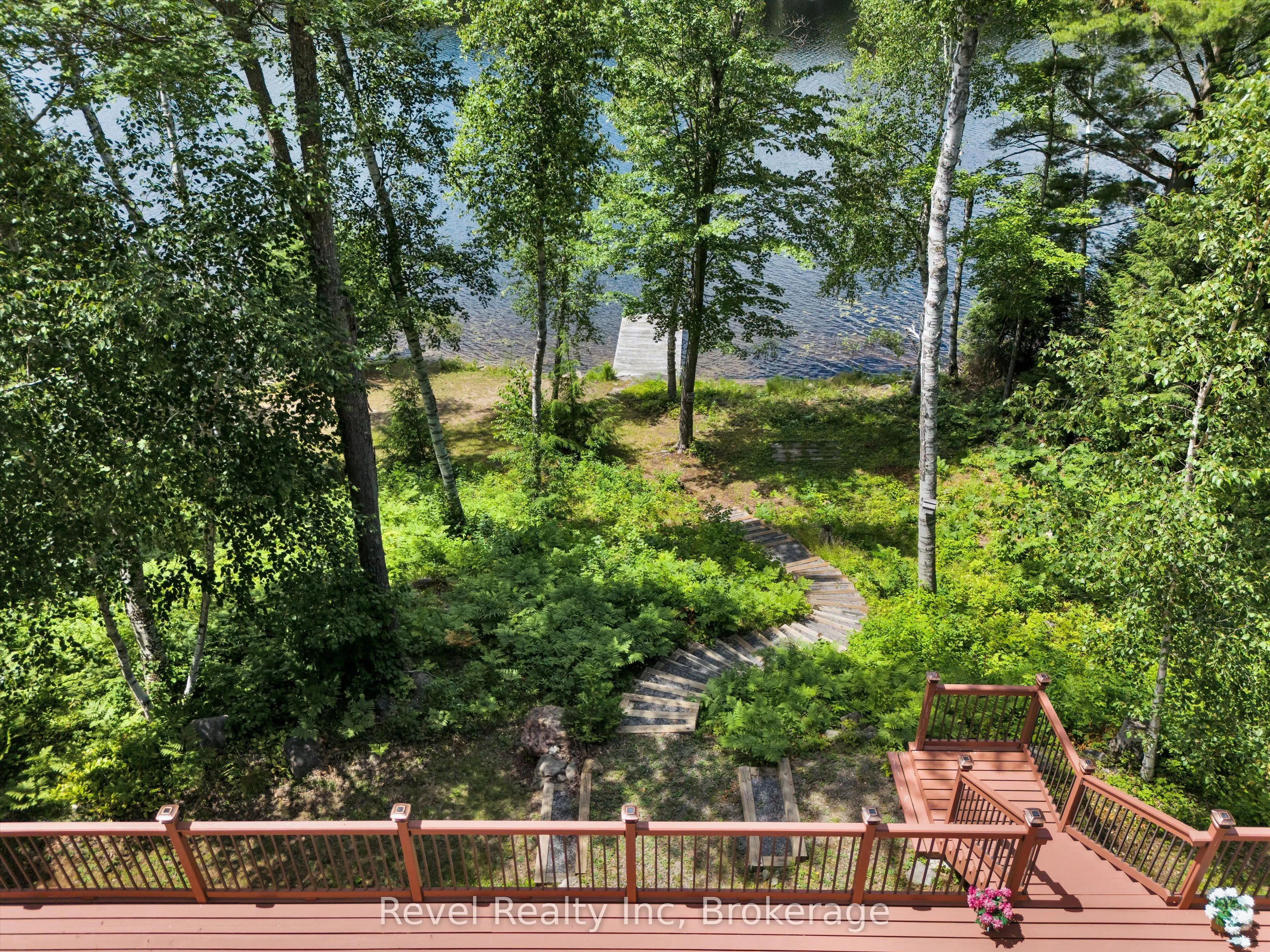 1022 Bird Lake Crescent