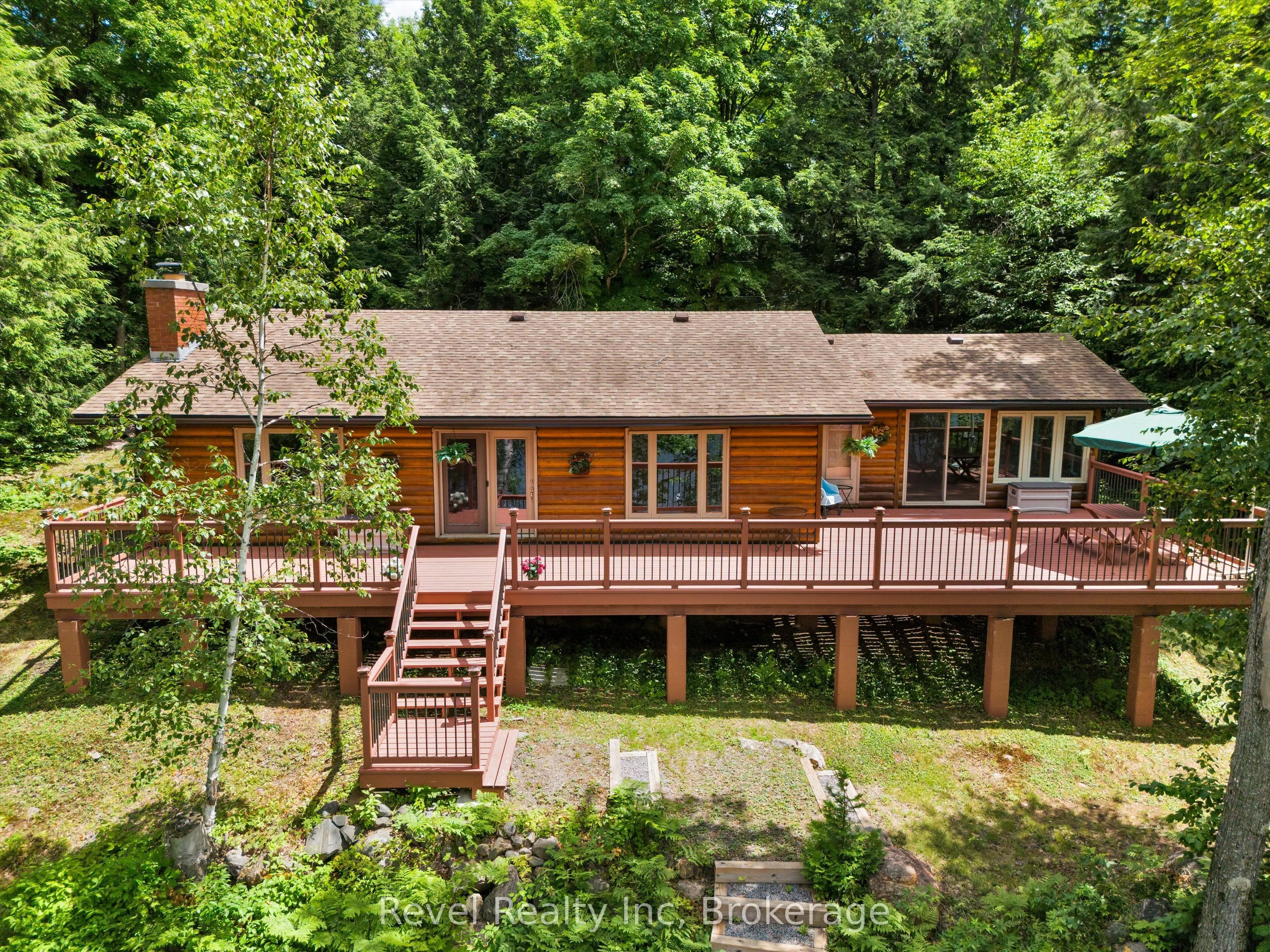 1022 Bird Lake Crescent