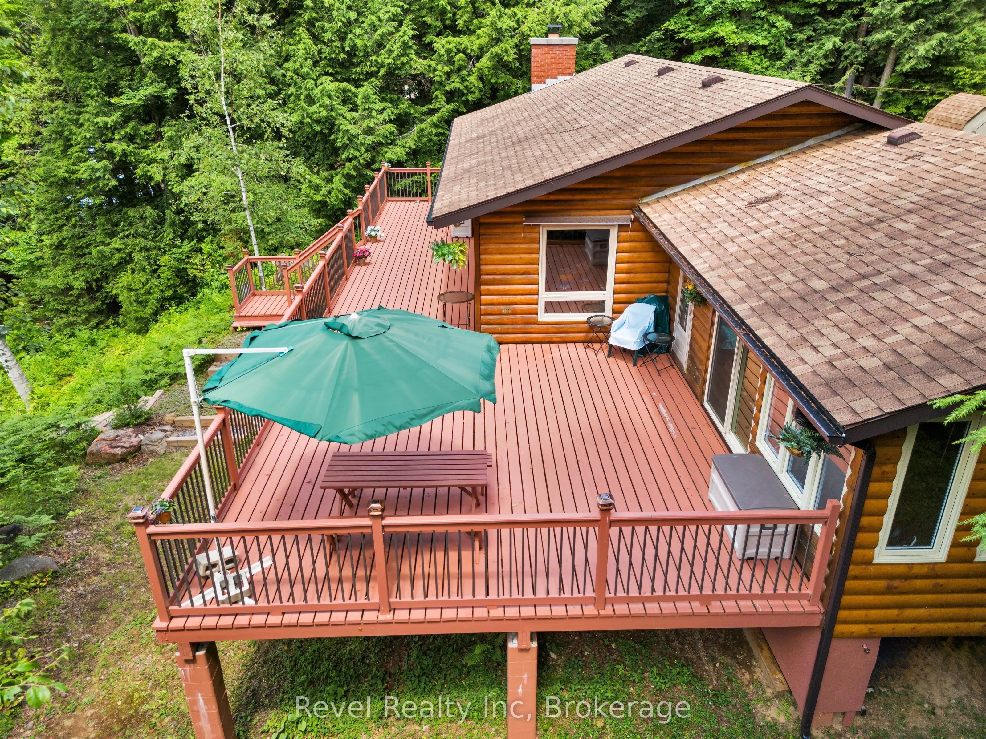 1022 Bird Lake Crescent