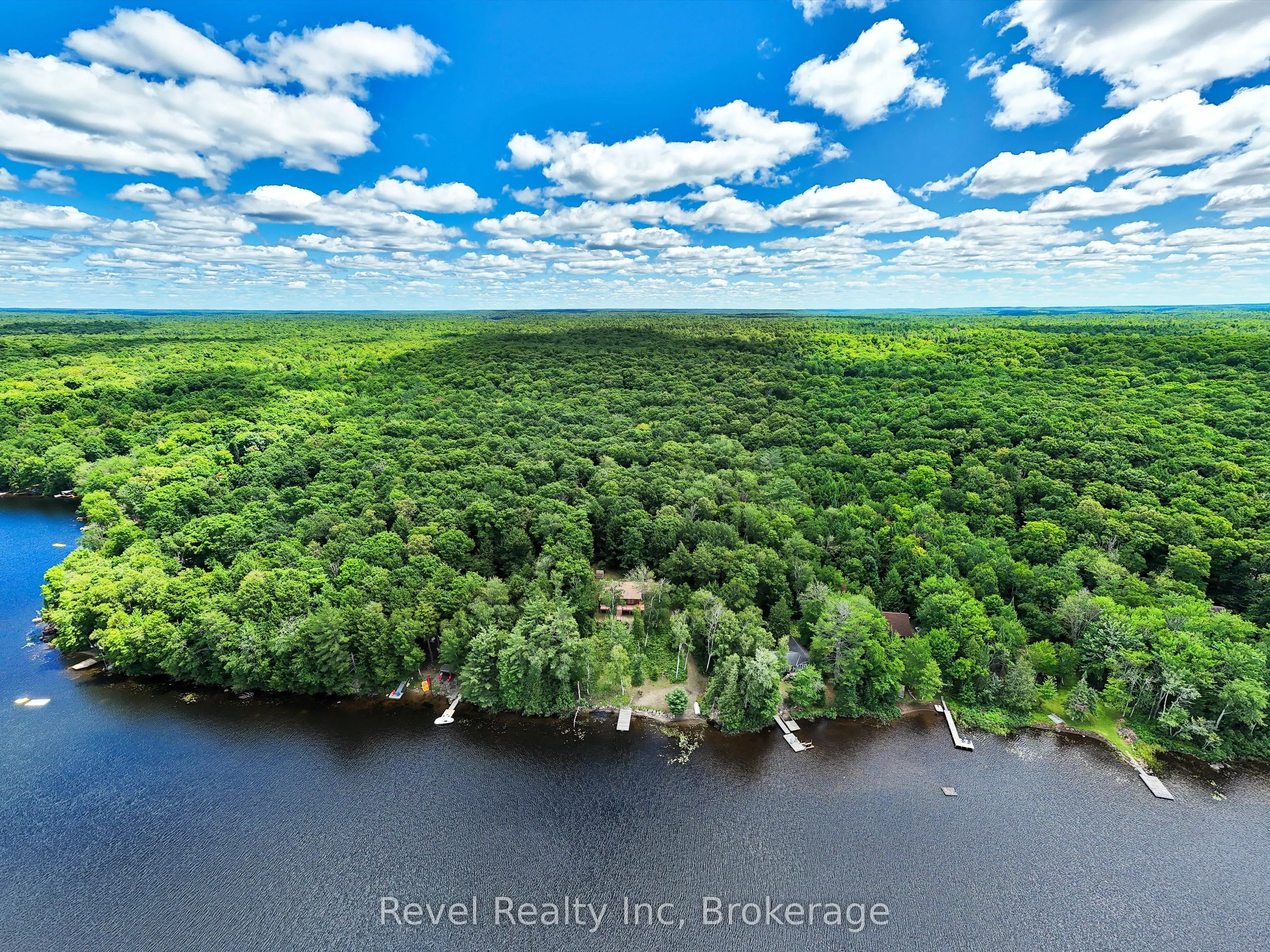 1022 Bird Lake Crescent