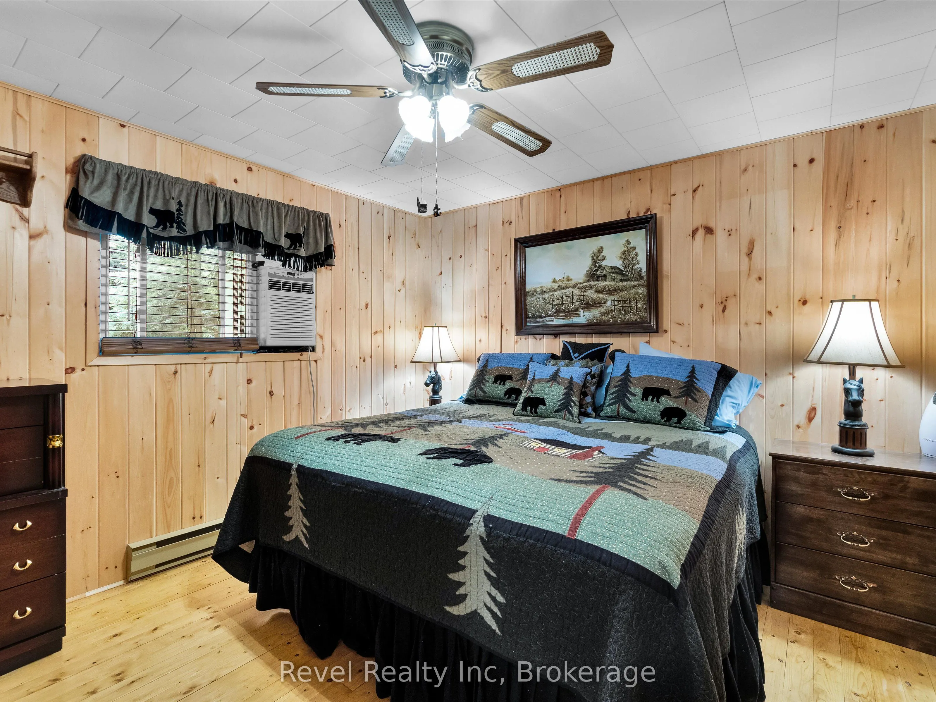 1022 Bird Lake Crescent