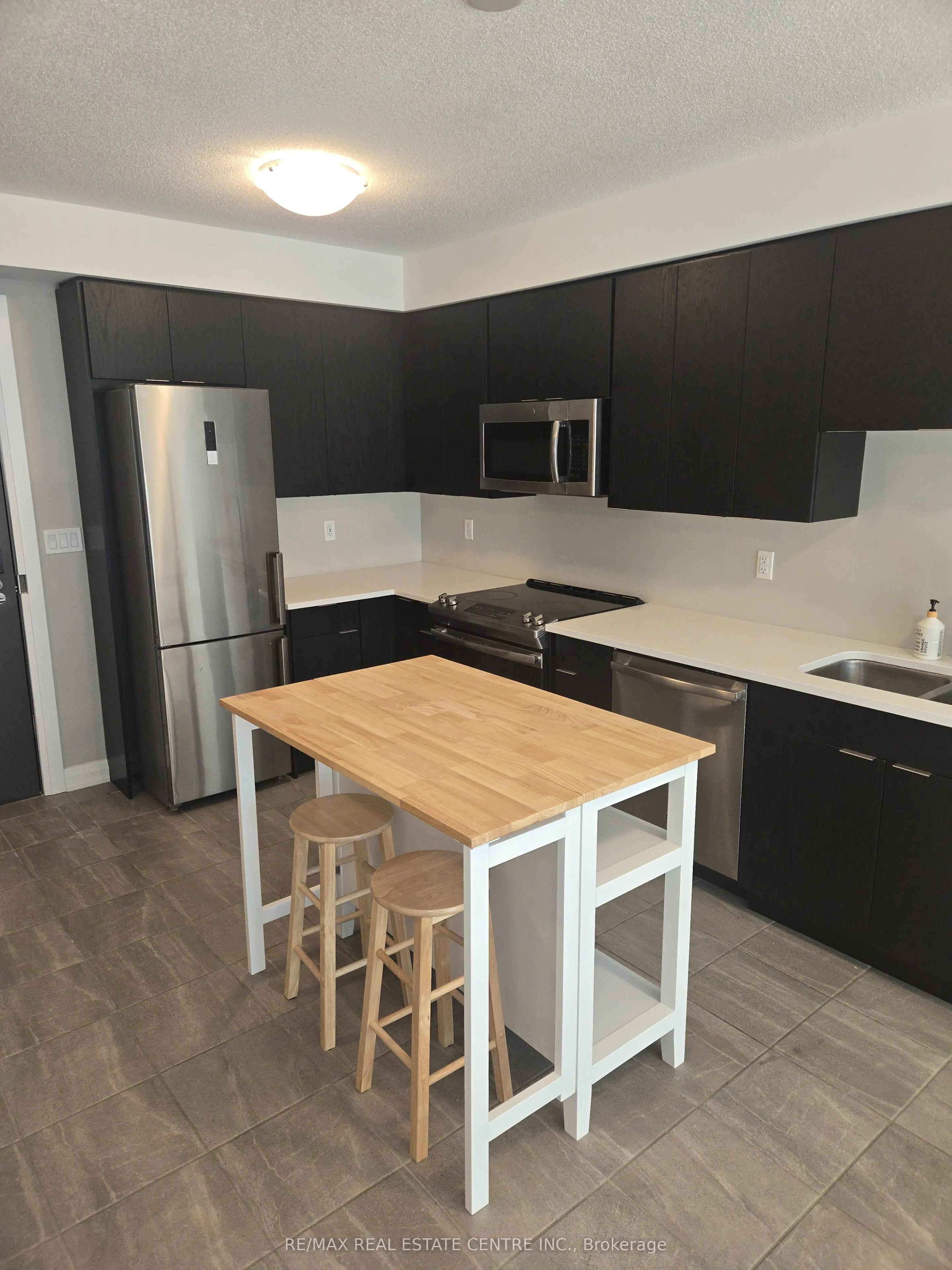 63 Arthur Street, #304