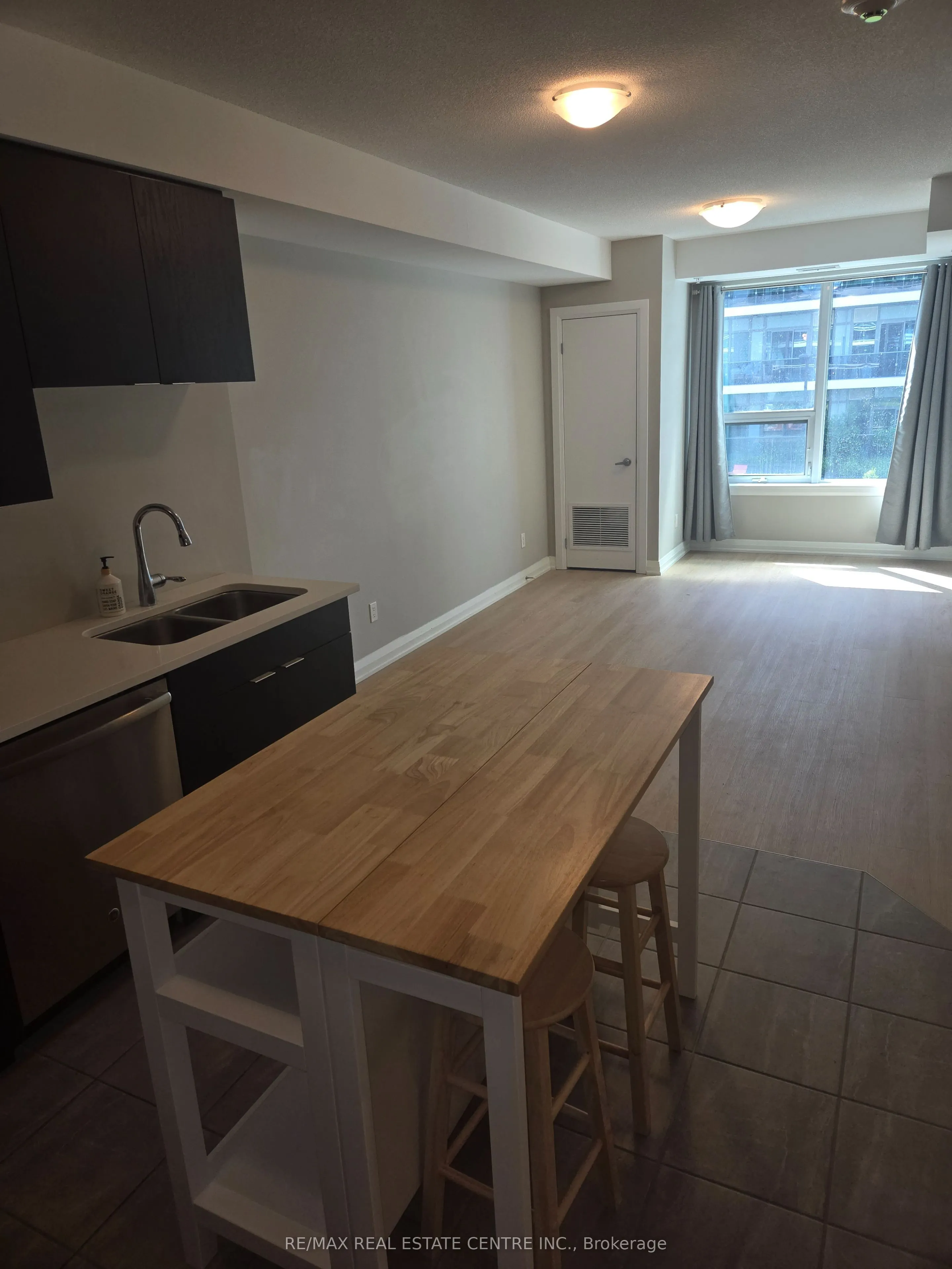 63 Arthur Street, #304