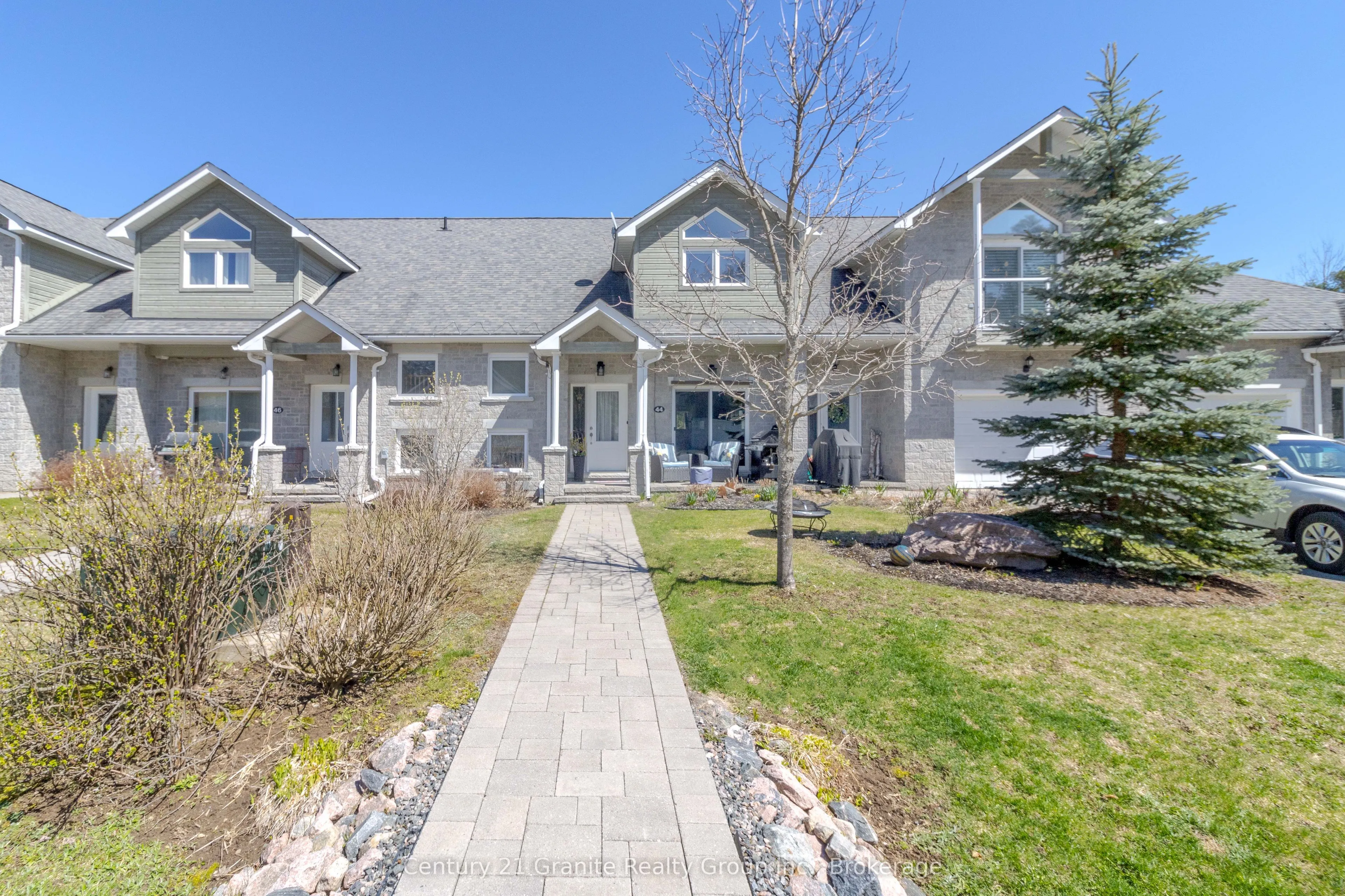 44 Webb Circle, #8