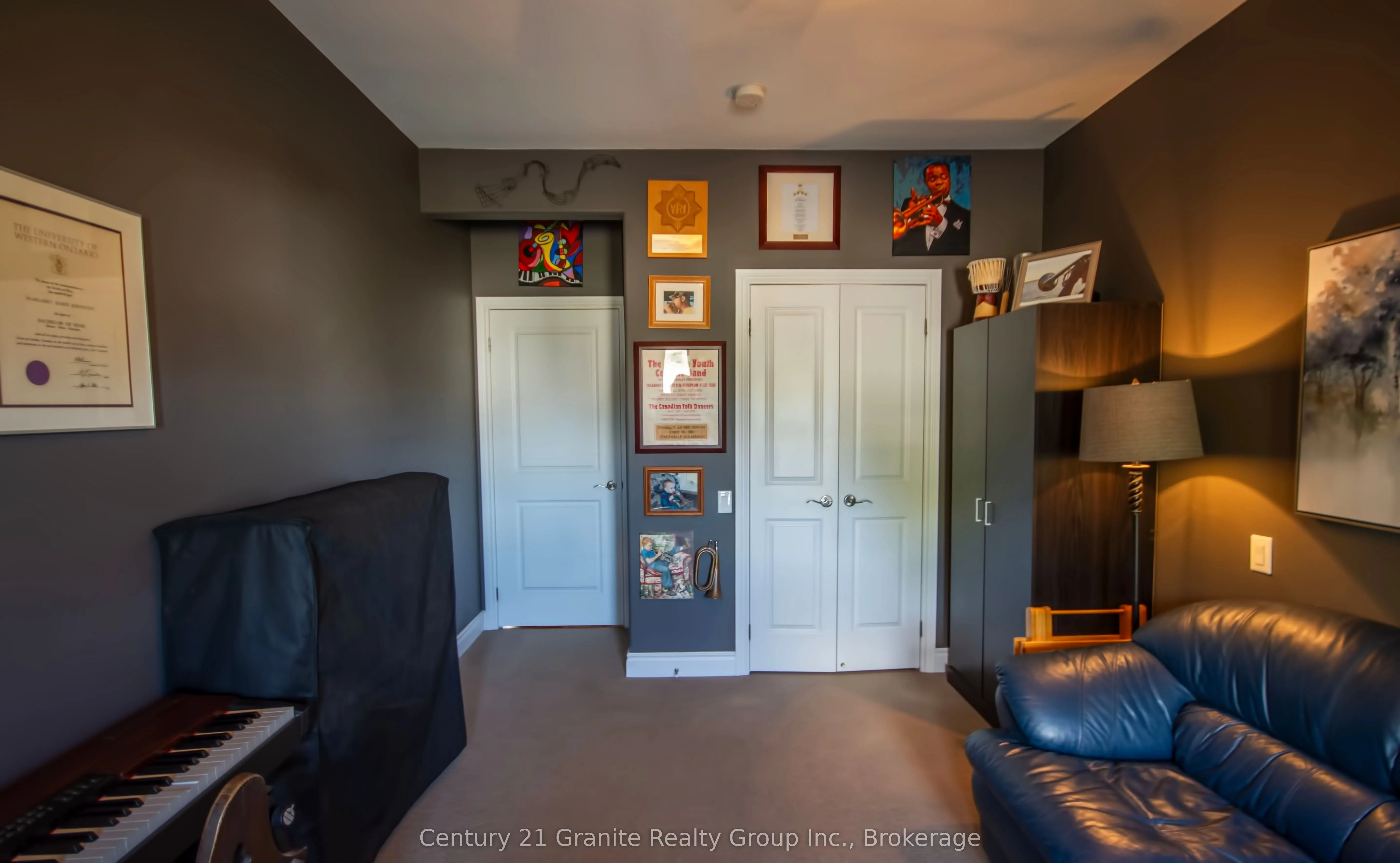 44 Webb Circle, #8