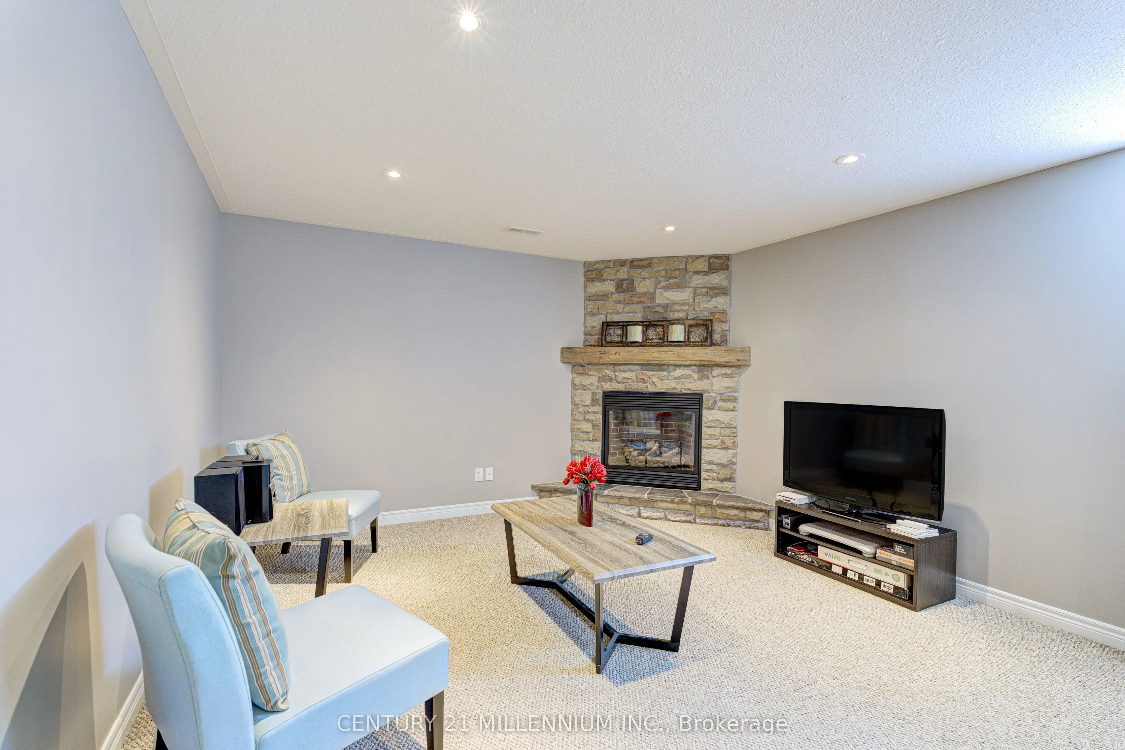 385 Park Road N, #21