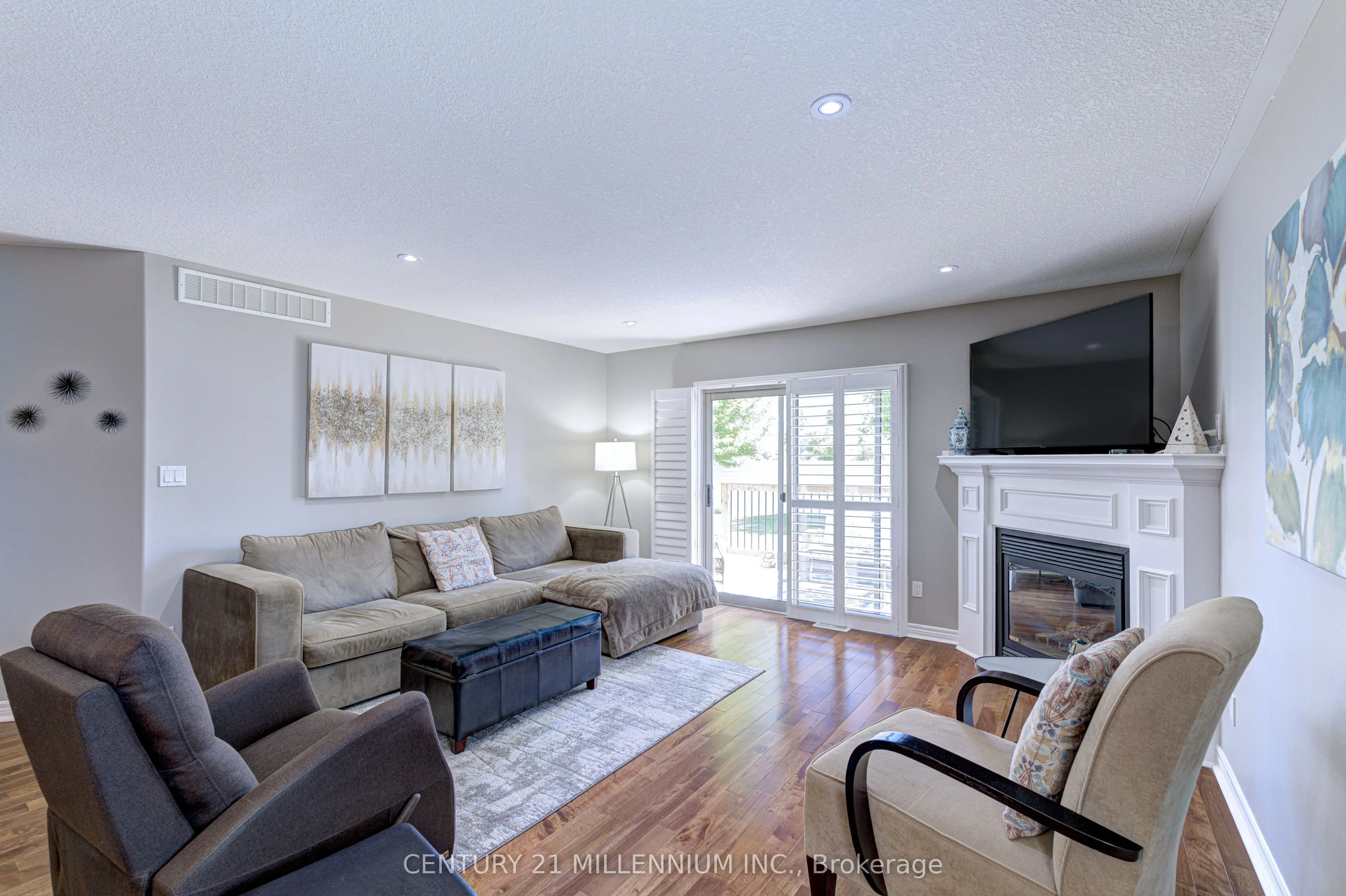 385 Park Road N, #21