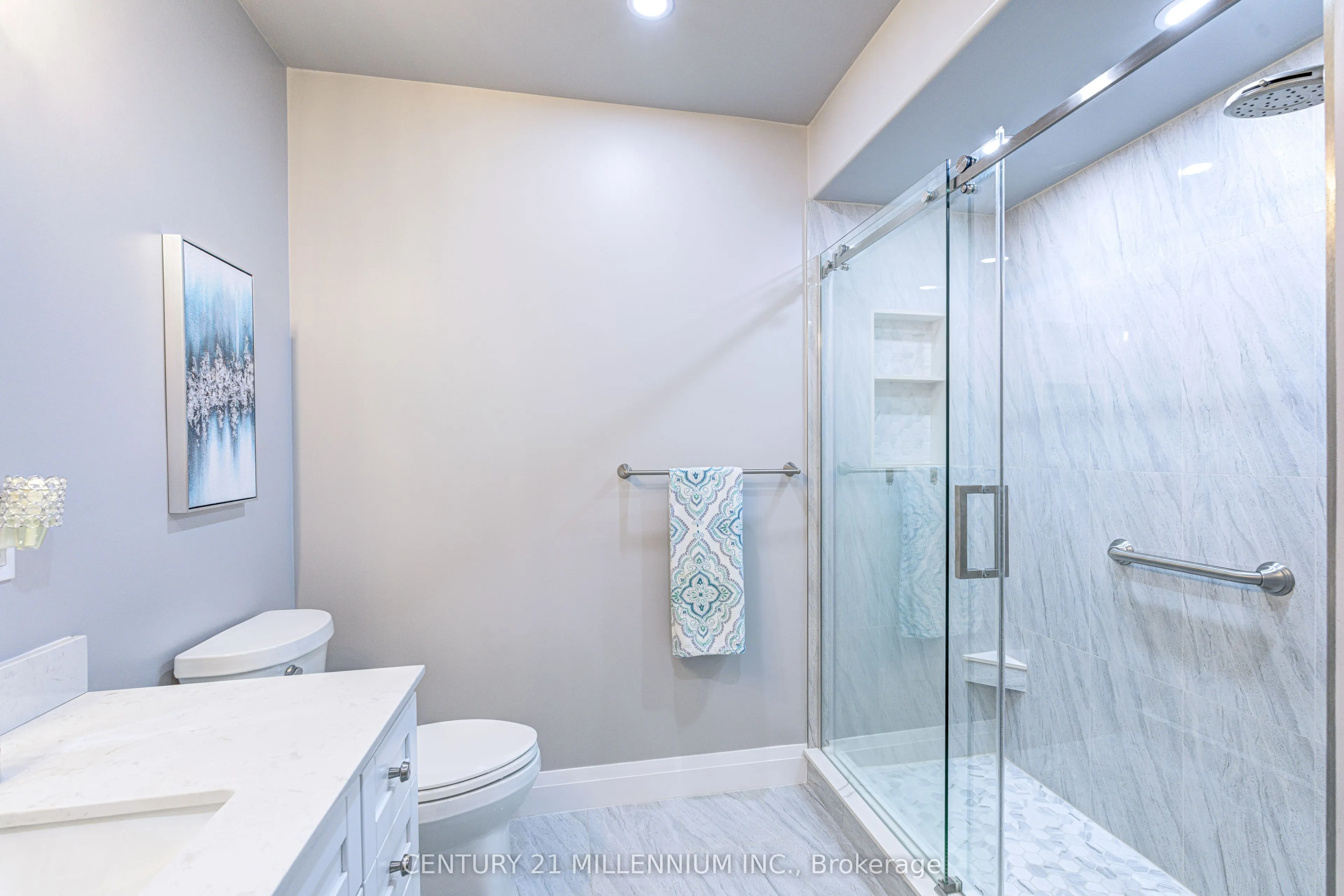 385 Park Road N, #21