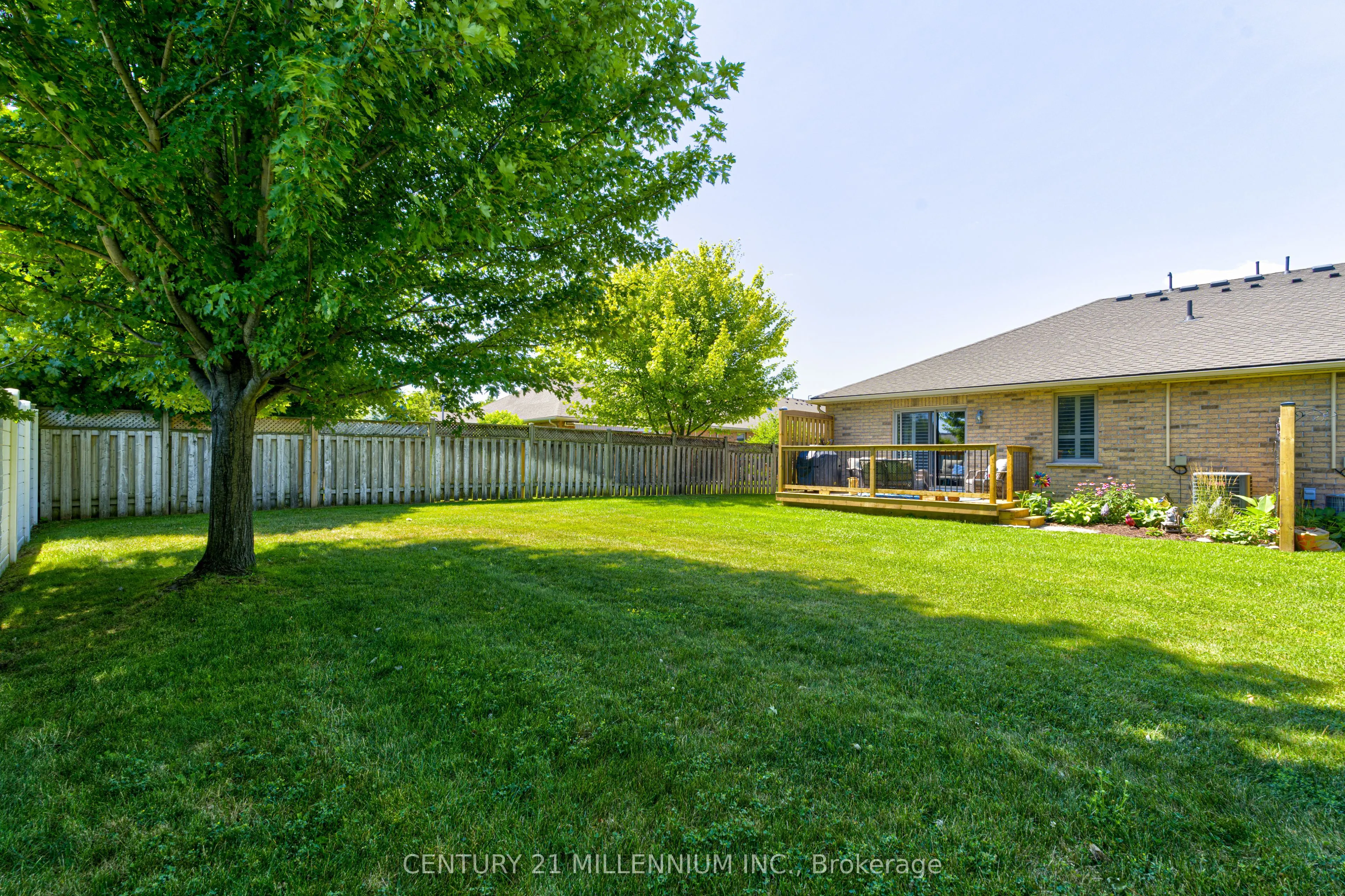 385 Park Road N, #21
