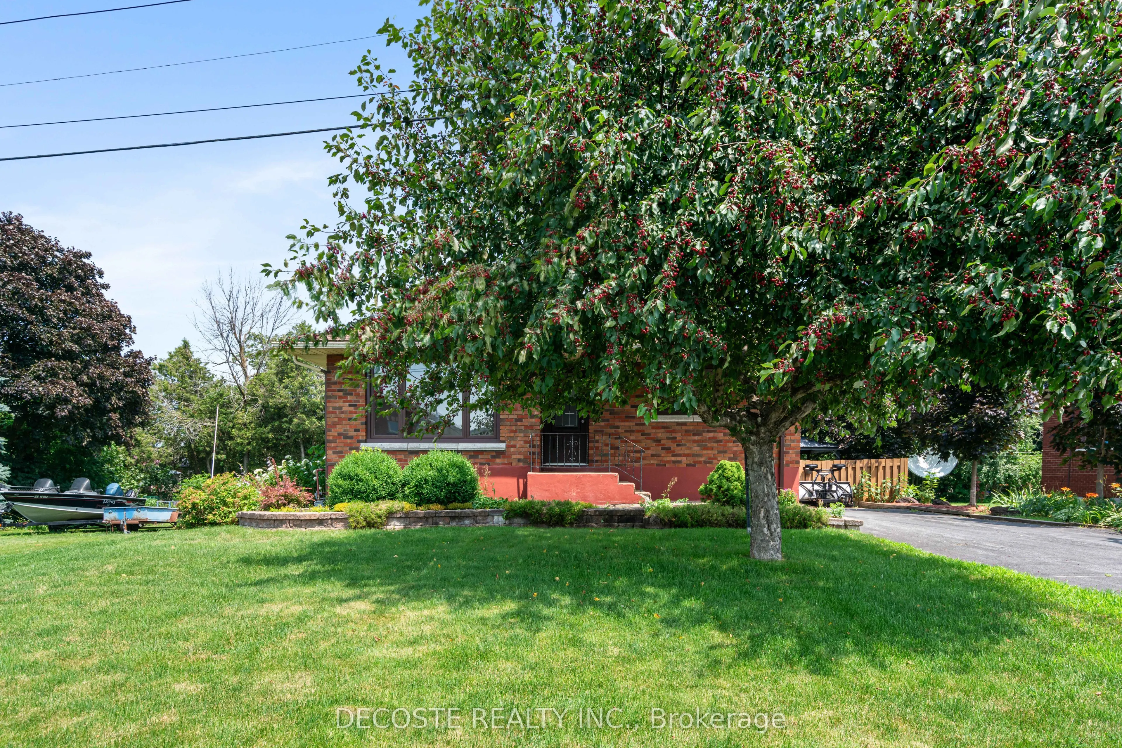 205 Dominion Street N