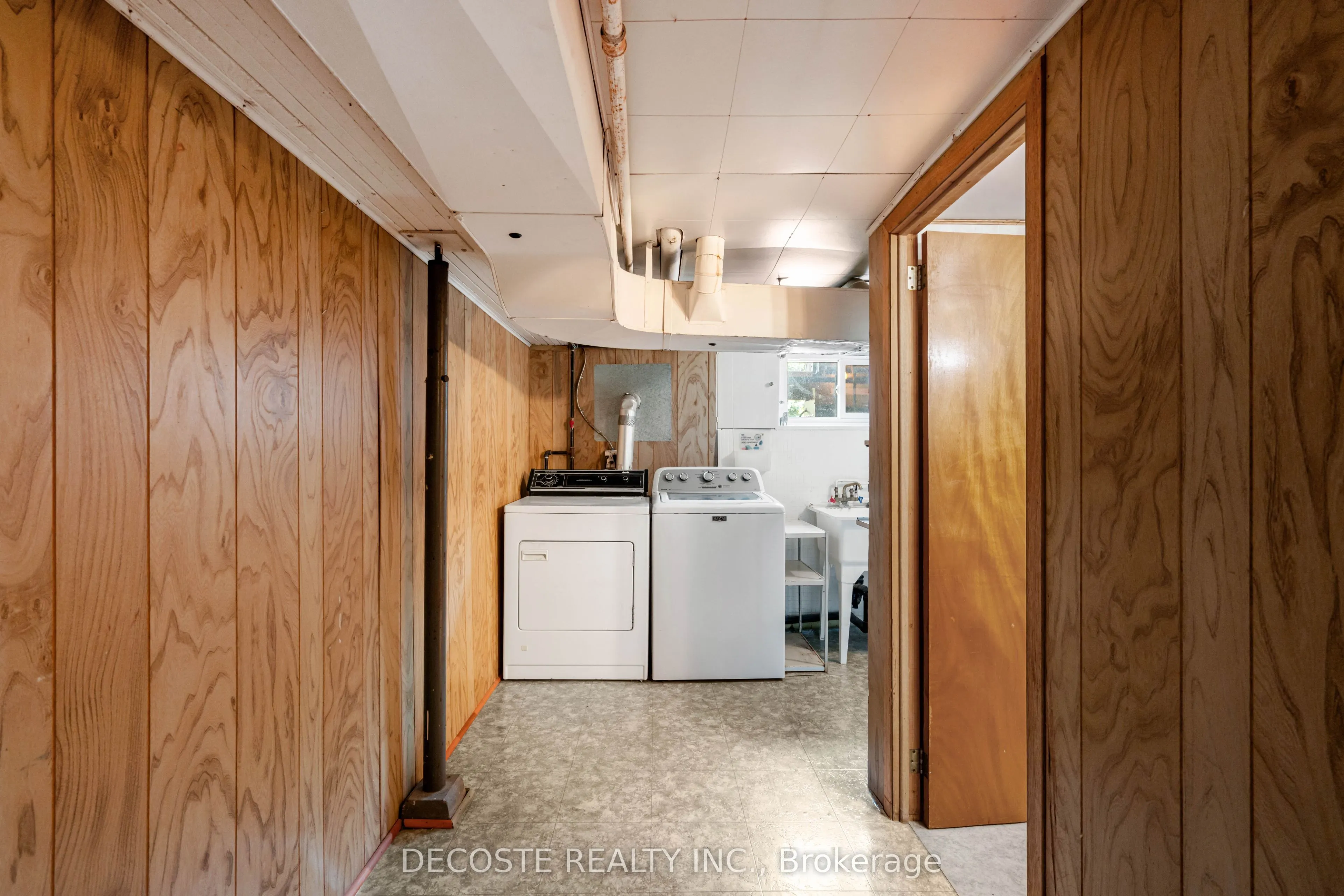 205 Dominion Street N